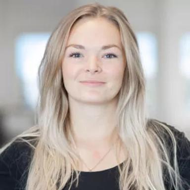 Porträttbild av Linnea Strid, medarbetare Newbody Family