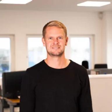 Porträttbild av John Jäverbrink, medarbetare Newbody Family