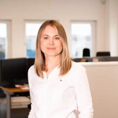 Porträttbild av Ksenia Shahwan, medarbetare Newbody Family