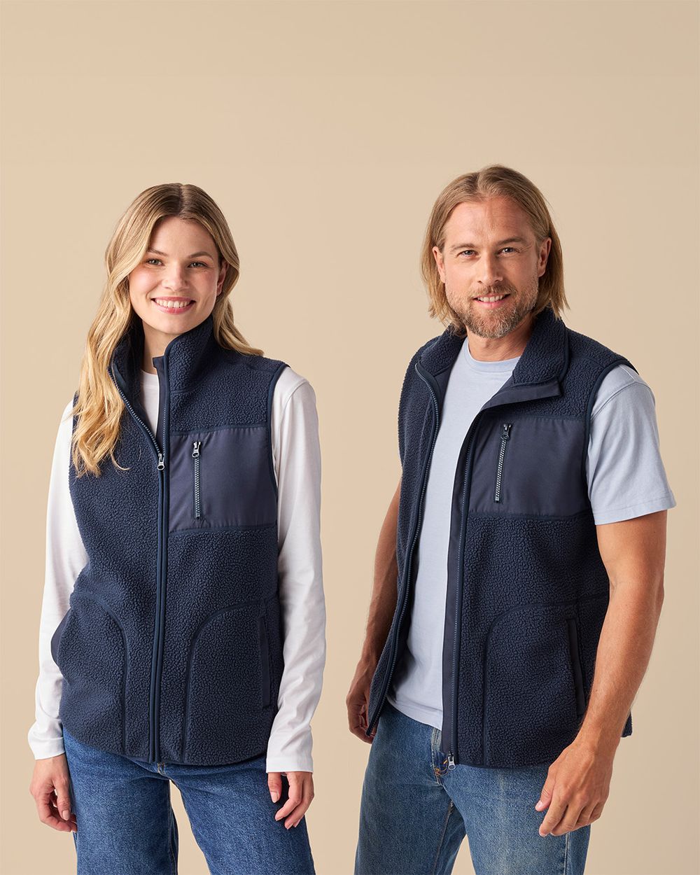 Blå fleeceväst med fickor, unisexmodell