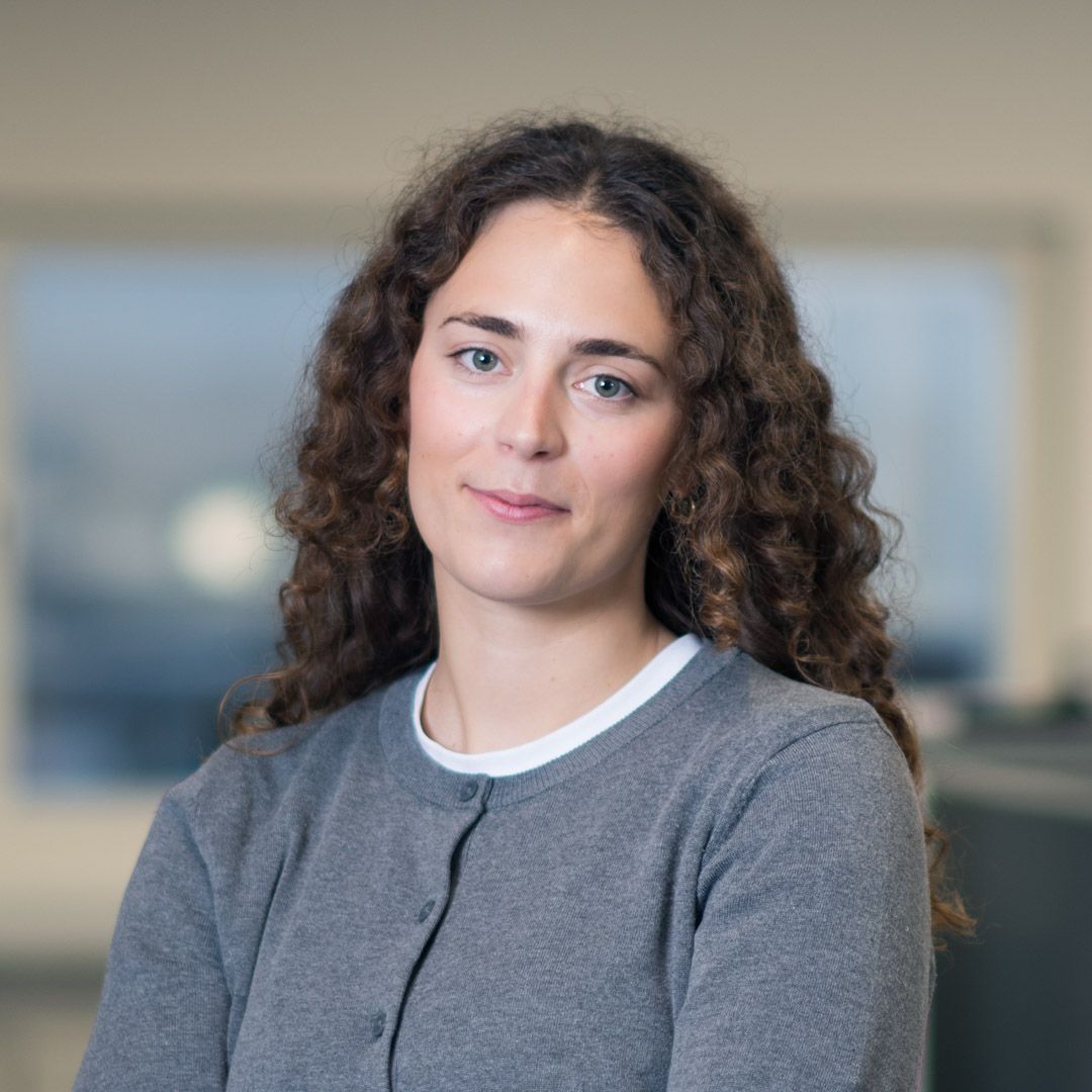 Porträttbild på Evelina Pielage, Kommunikatör på Newbody Family