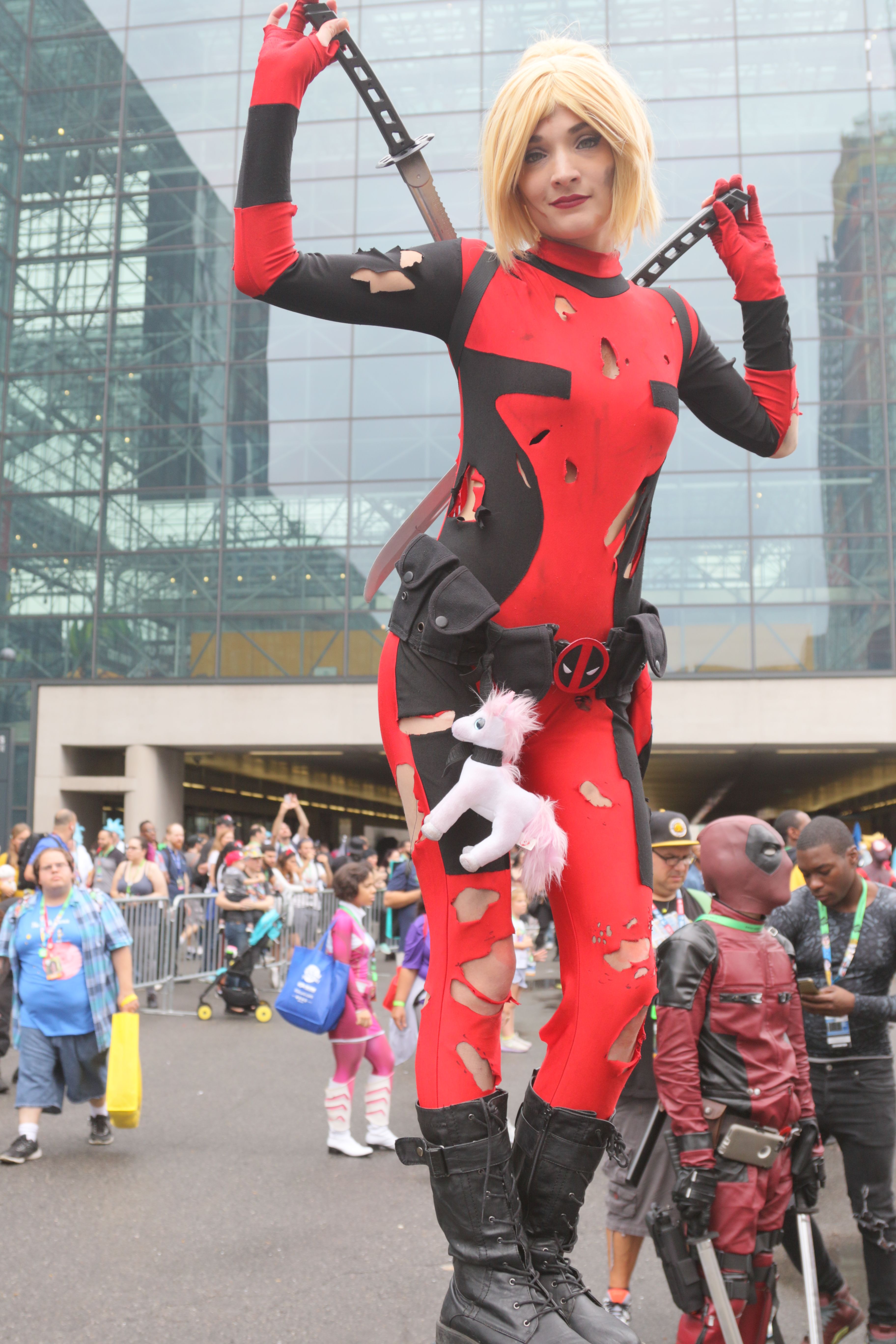 Lady Deadpool Rising