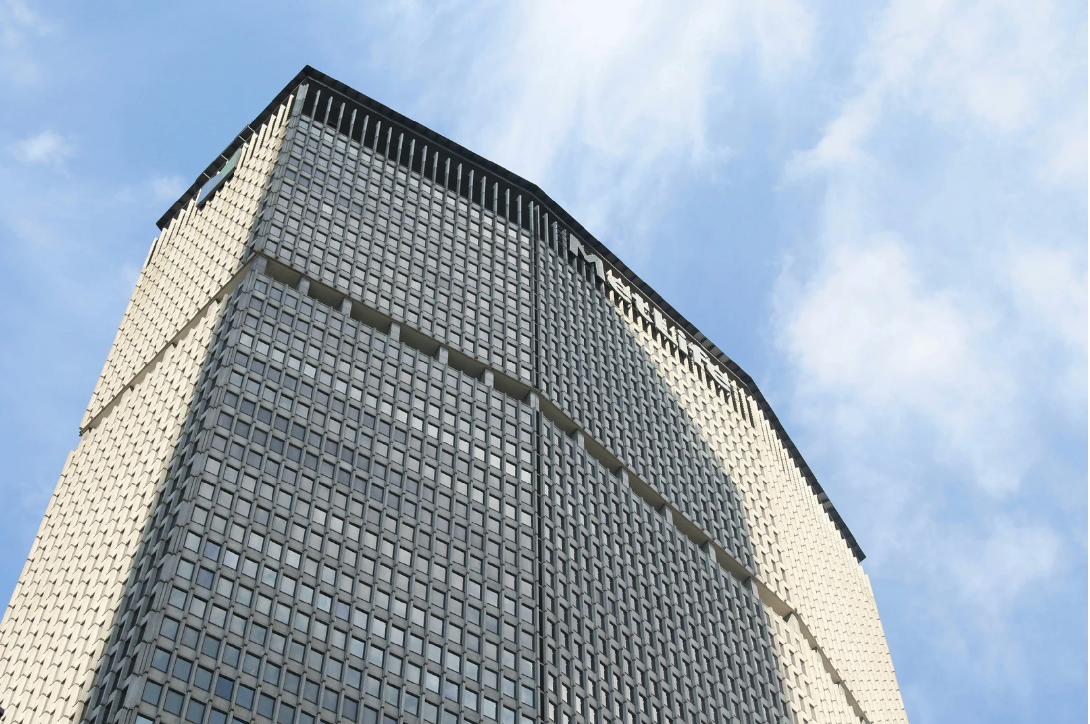 The-metlife-building-manhattan