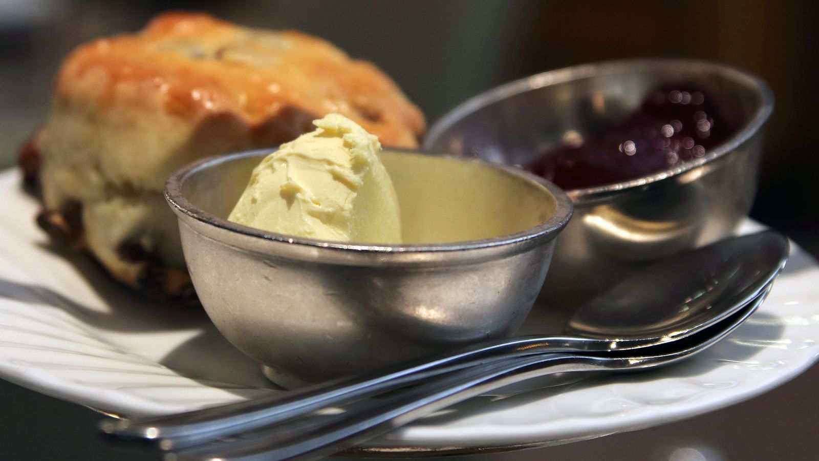 Win Afternoon Tea for Two at The Swan, Bibury