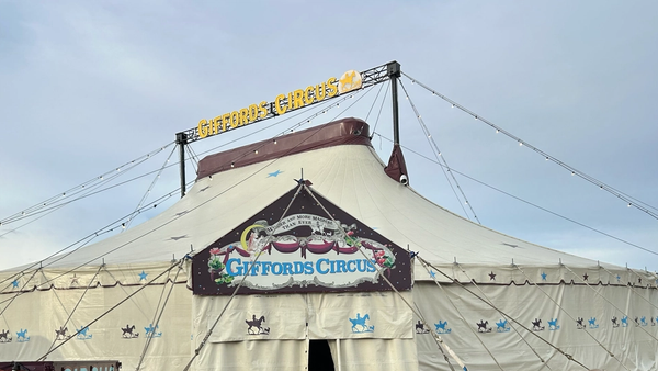 Giffords Circus Cirencester Review: Is Waterfield Worth It?