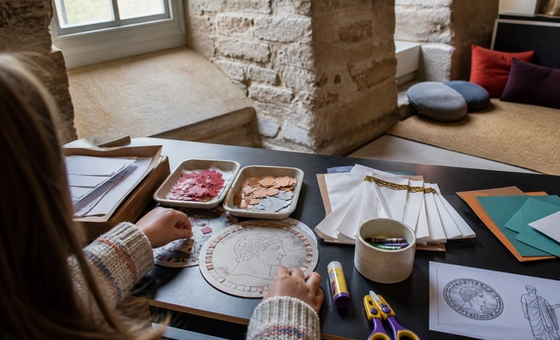 Revealing the Romans - Museum inspired relaxed family session