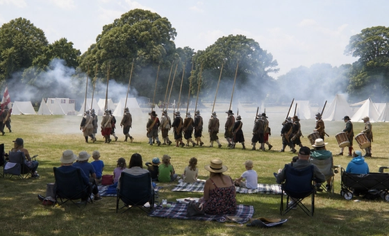 The Sealed Knot at Great Tew Park
