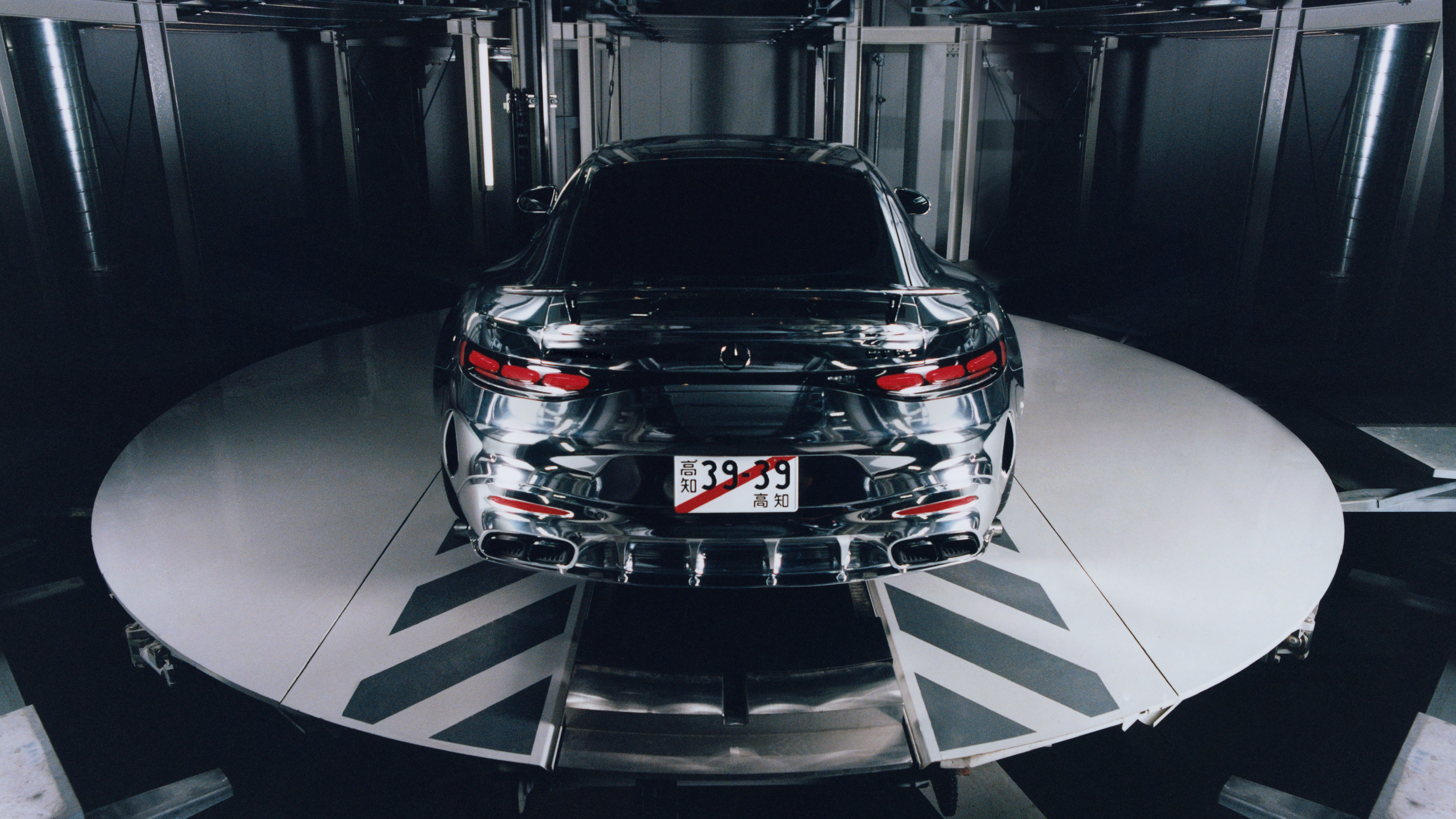 Media for Mercedes-AMG GmbH