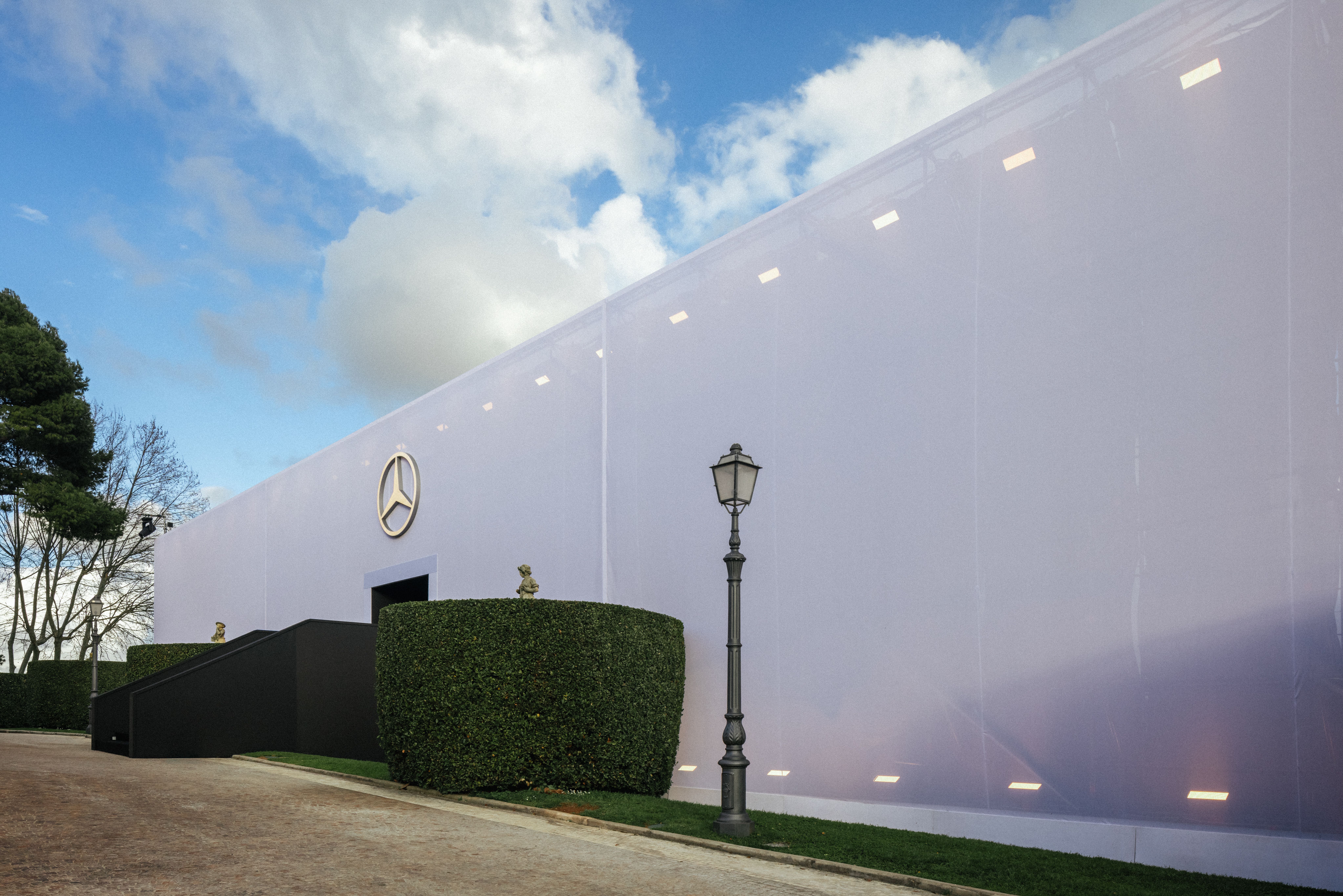 Media for Mercedes-Benz