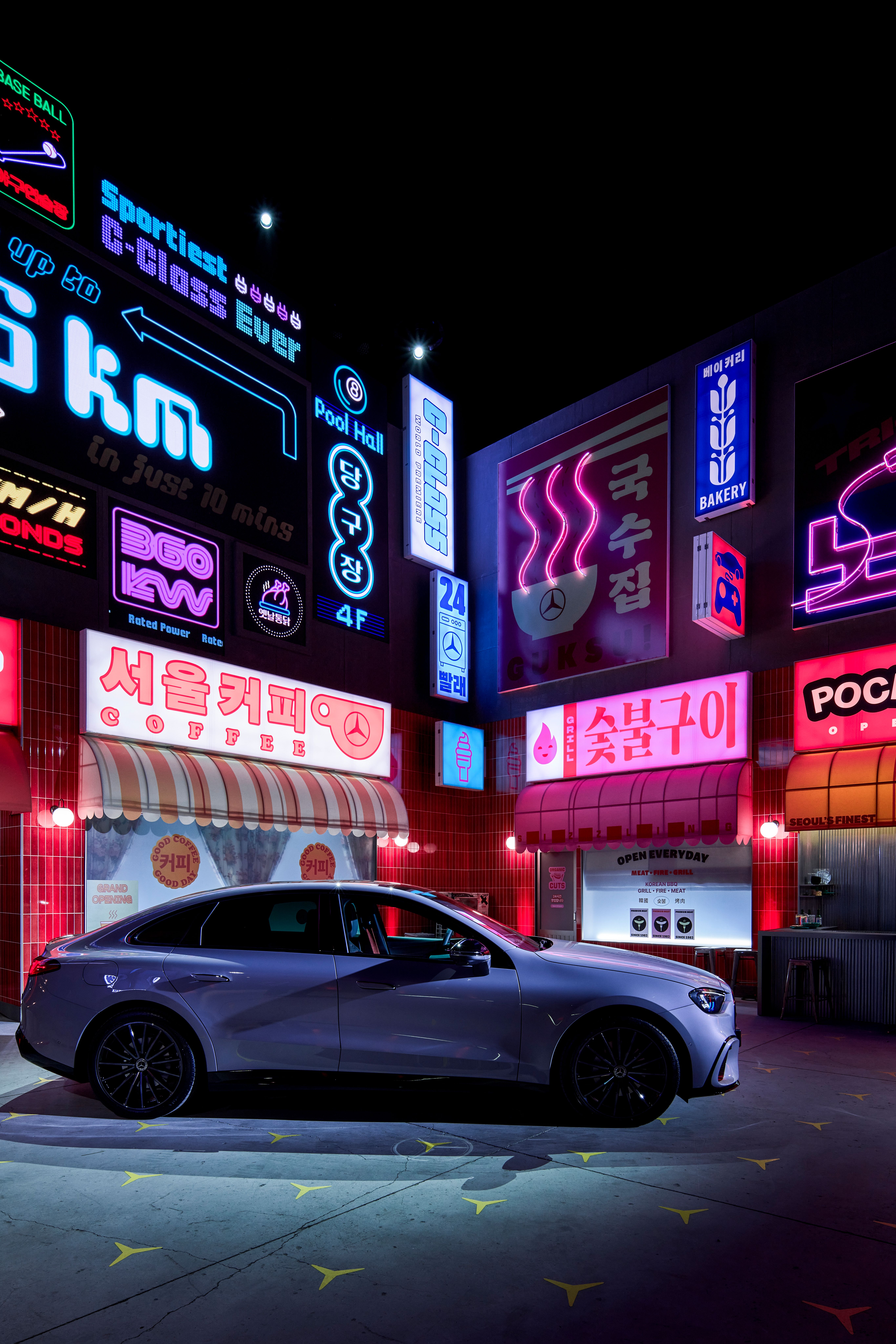 Media for Mercedes-Benz
