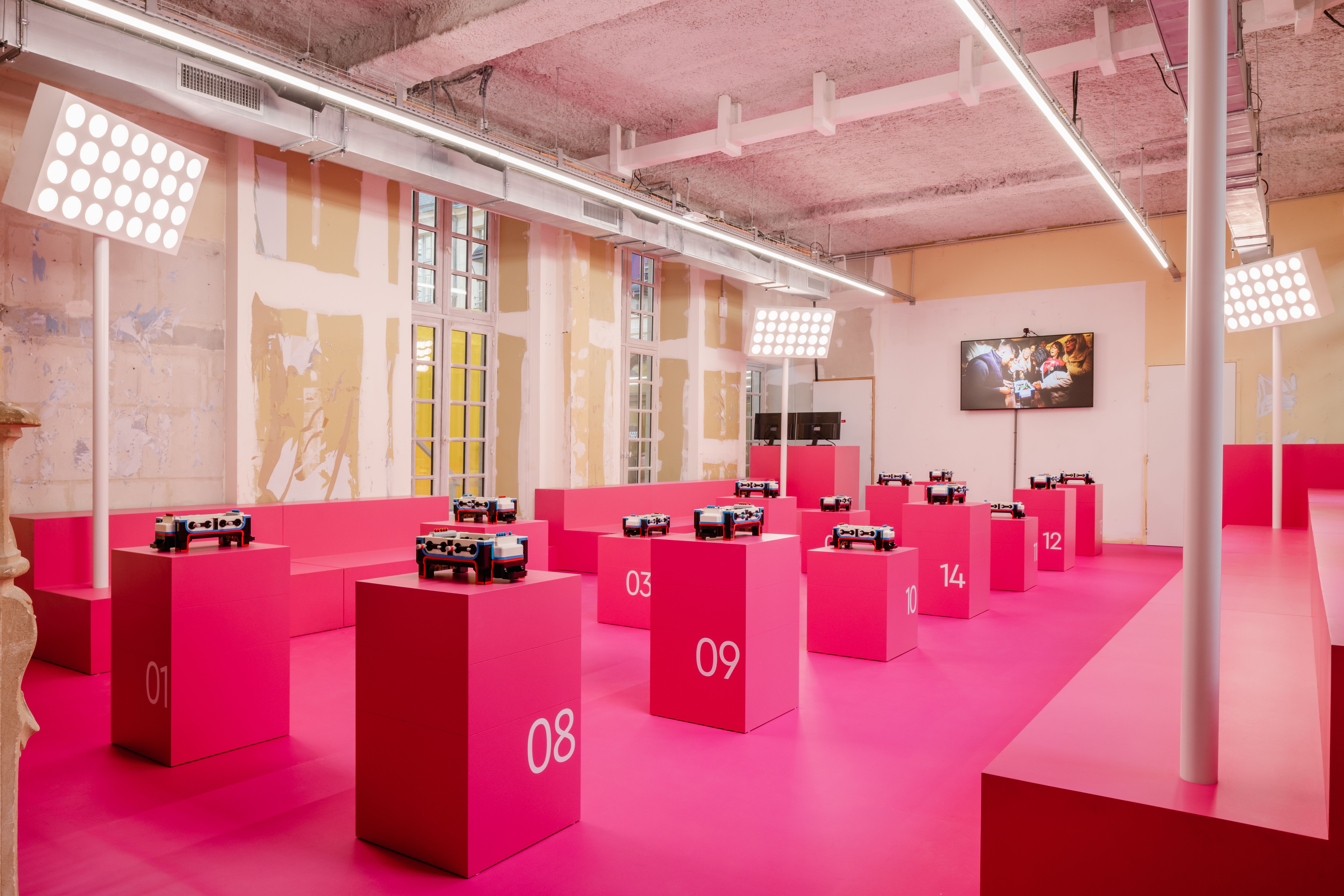 Media for LEGO**®**