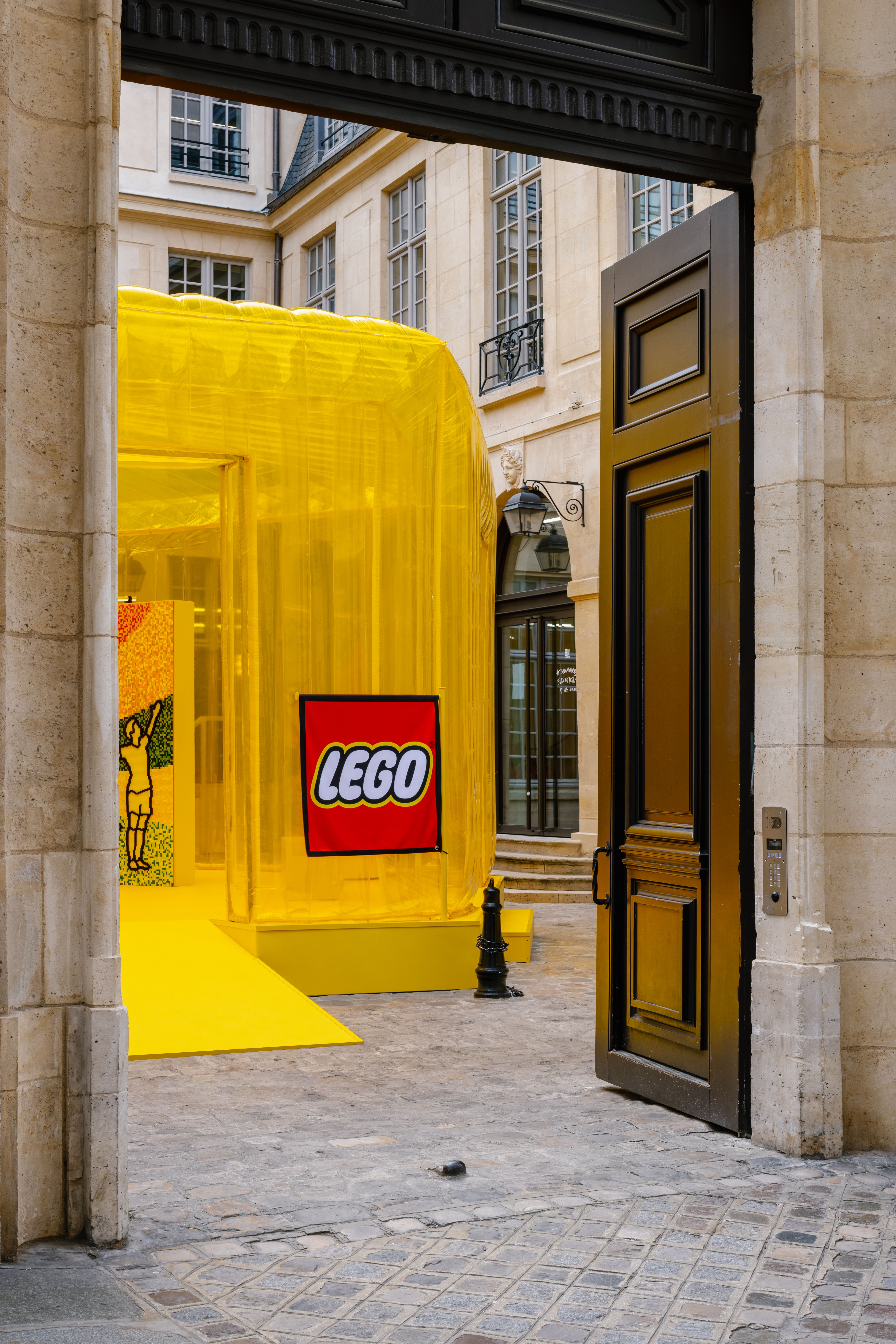 Media for LEGO**®**