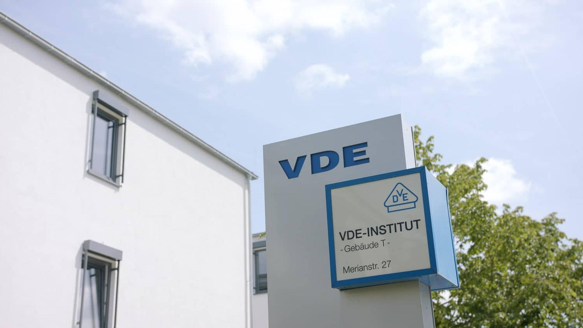 KLEUSBERG | Projektdokumentation | VDE Modulgebäude – Bild 13