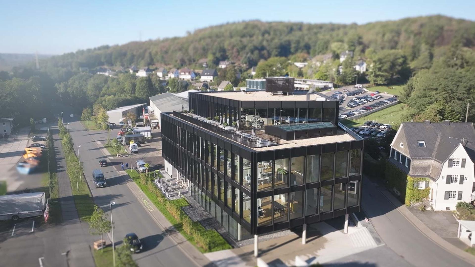 HF Mixing Group | Unternehmensfilm – Bild 2