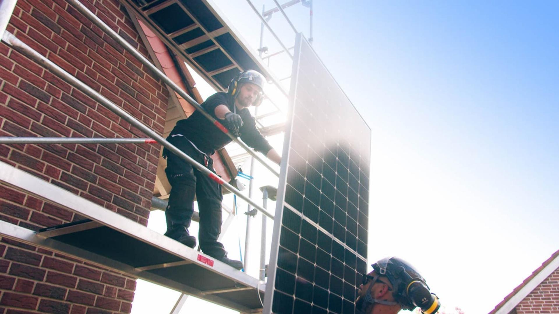 Svea Solar | Produktfilm | Montagevideo Photovoltaikanlage – Bild 10