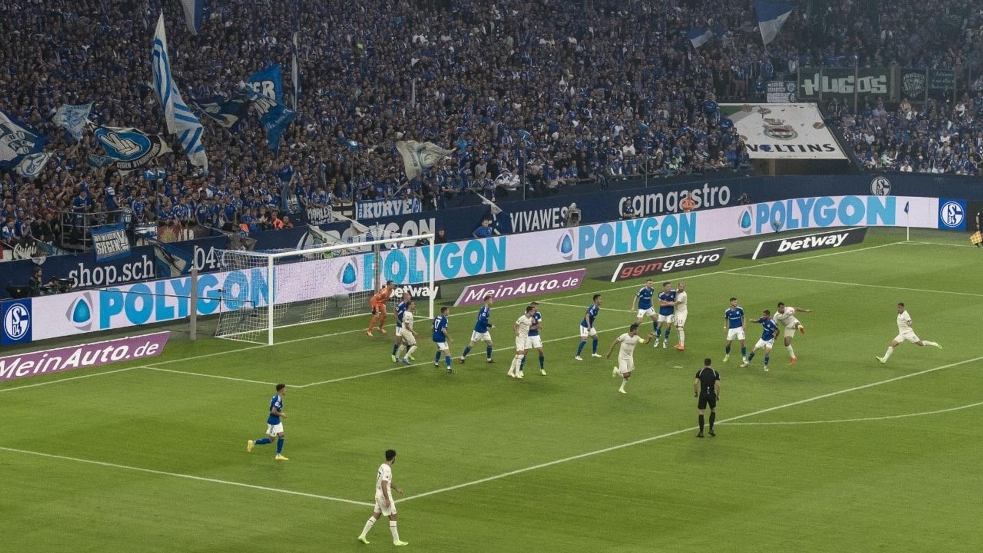 POLYGON | 3D Werbe-Ad | Stadionwerbung – Bild 2