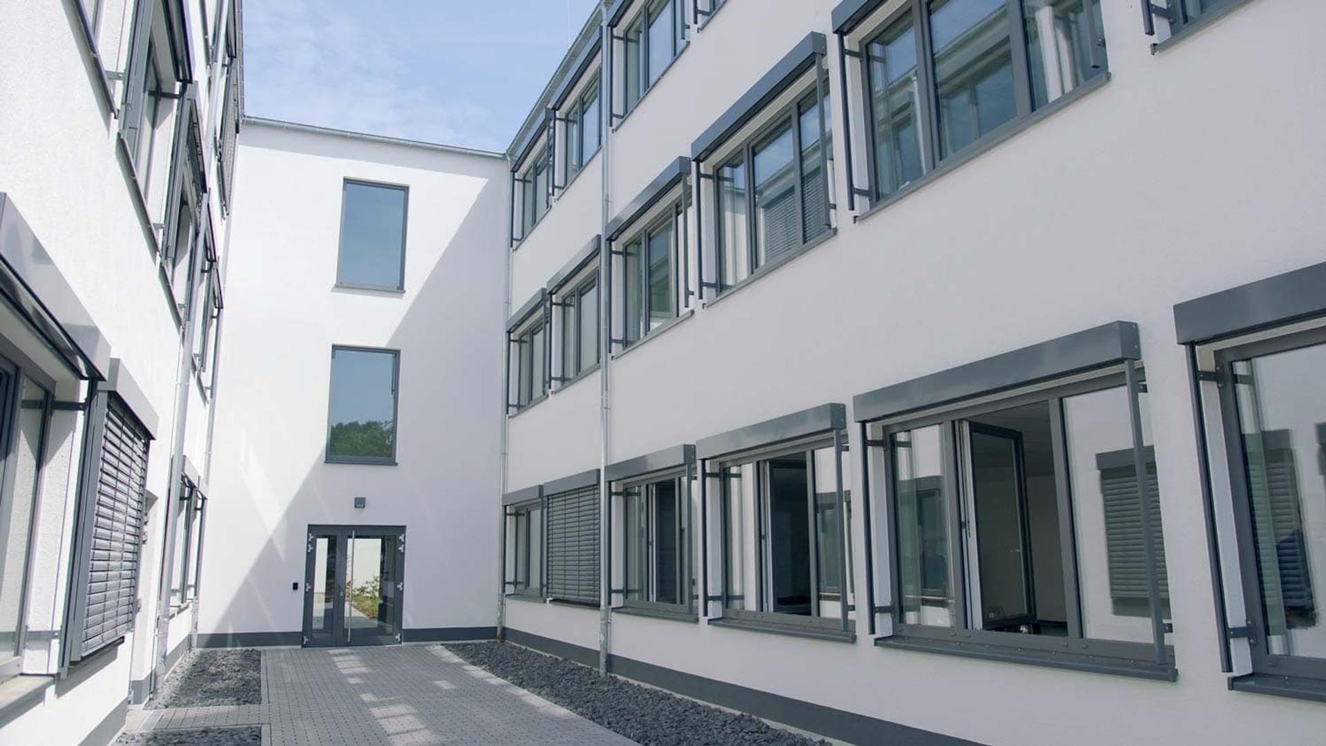 KLEUSBERG | Projektdokumentation | VDE Modulgebäude – Bild 14