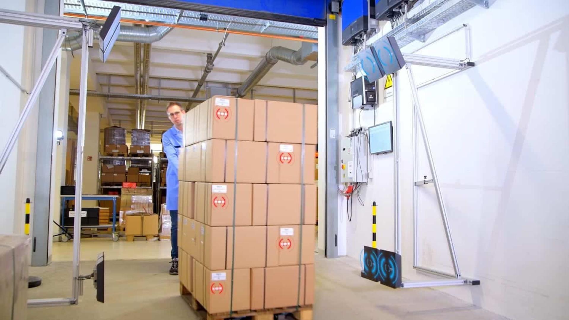 FEIG |  Industriefilm | Logistik – Bild 7