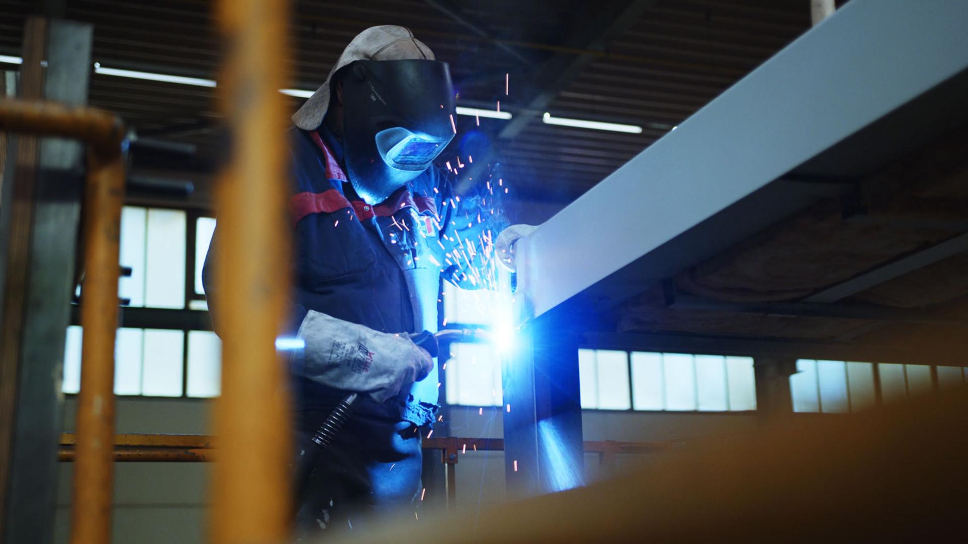 Röpa Römer-Metallbau | Employer Branding Video – Bild 4
