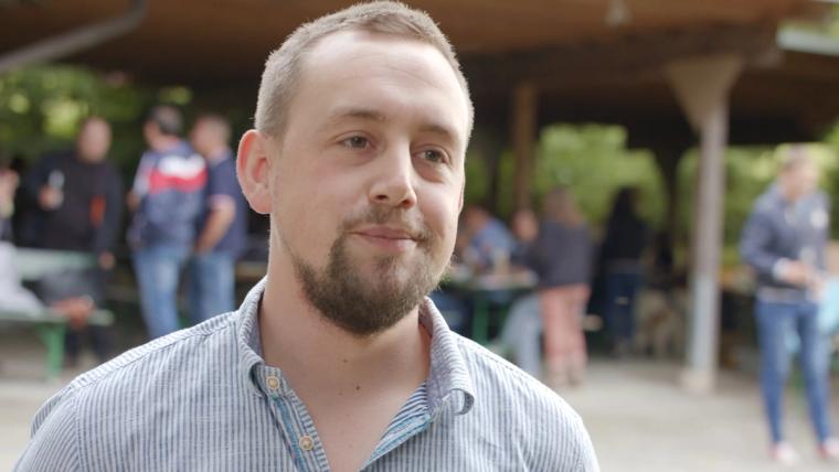 Interviewfilm mit Sebastian Gratzfeld