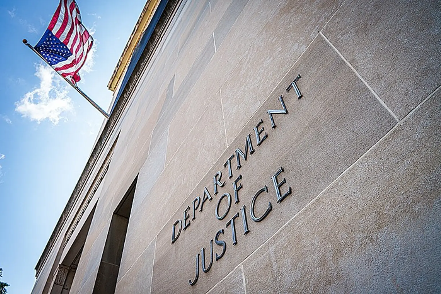 US Justice Department Charges 10, Including Two CEOs, in Crypto Price-Pumping Scheme