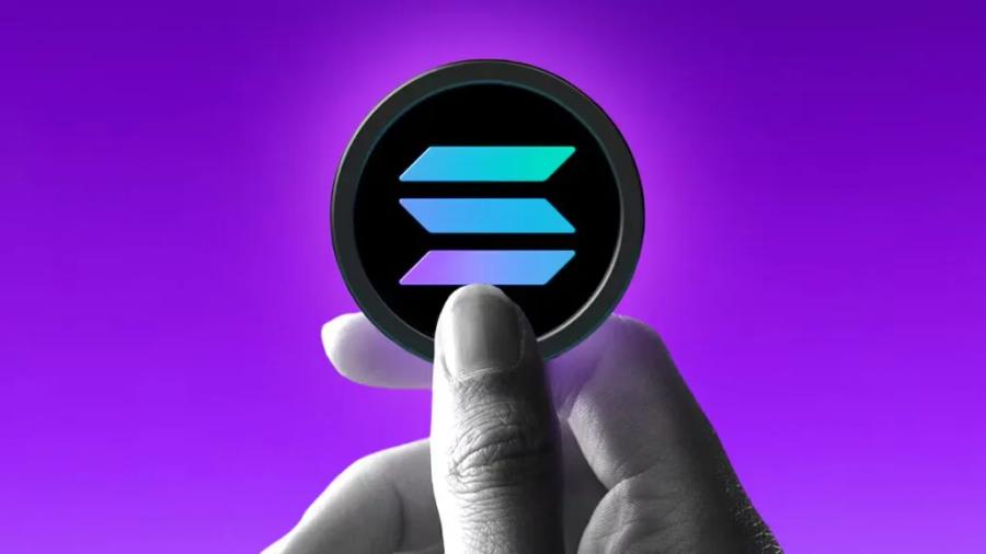 Picture with the SOL token. 