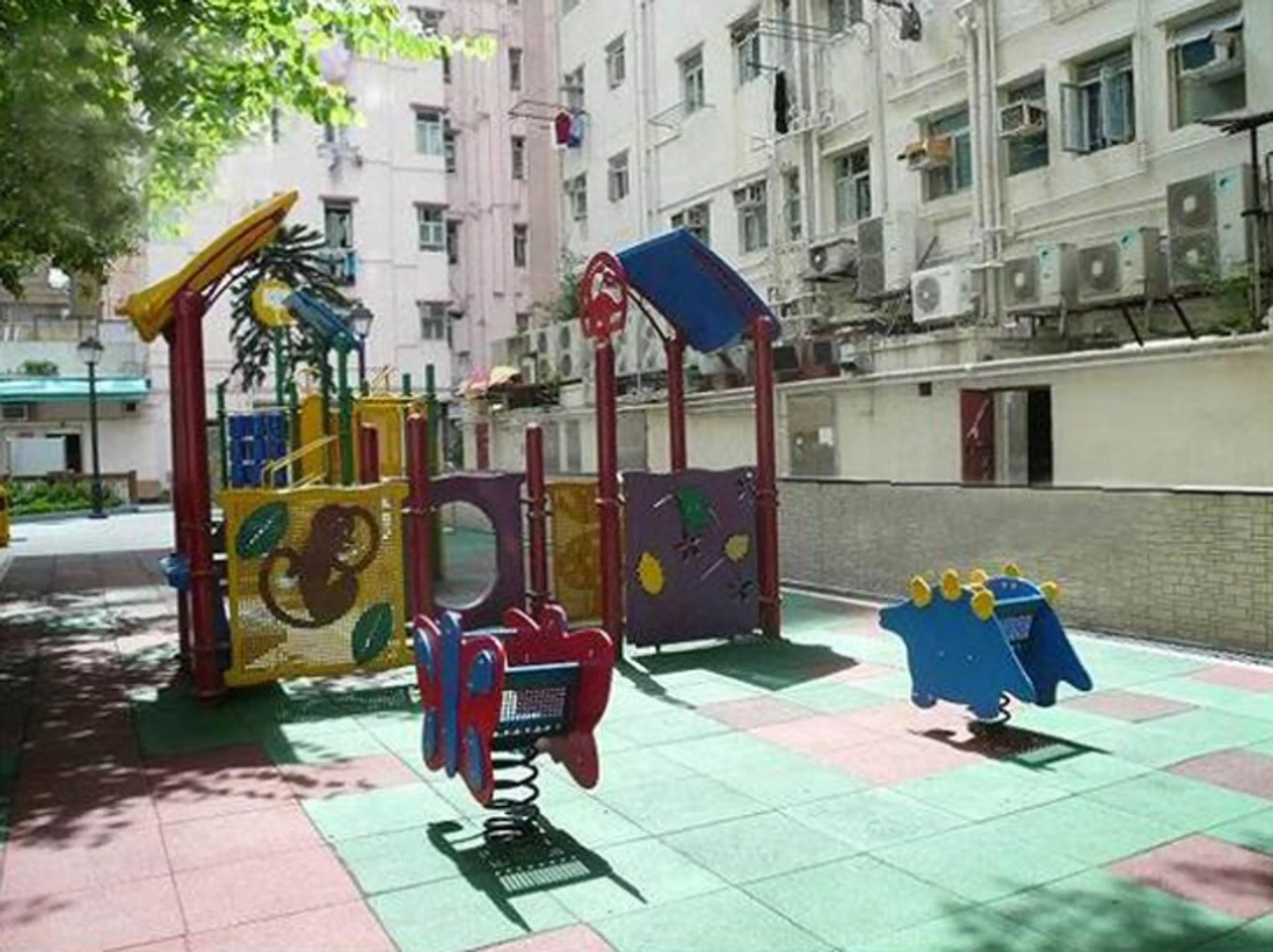 西安里兒童遊樂場