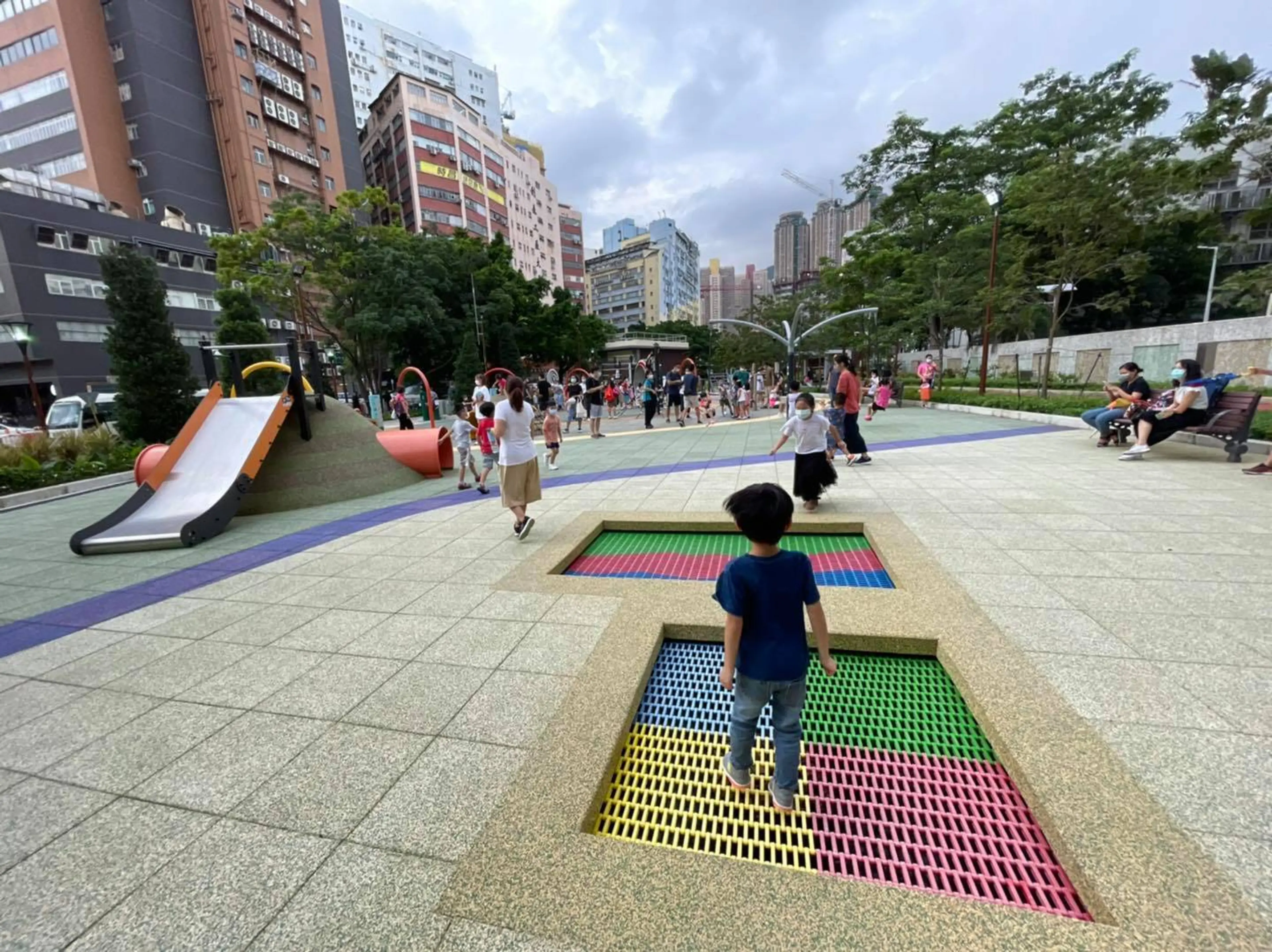 東啟德公園彩虹樂園