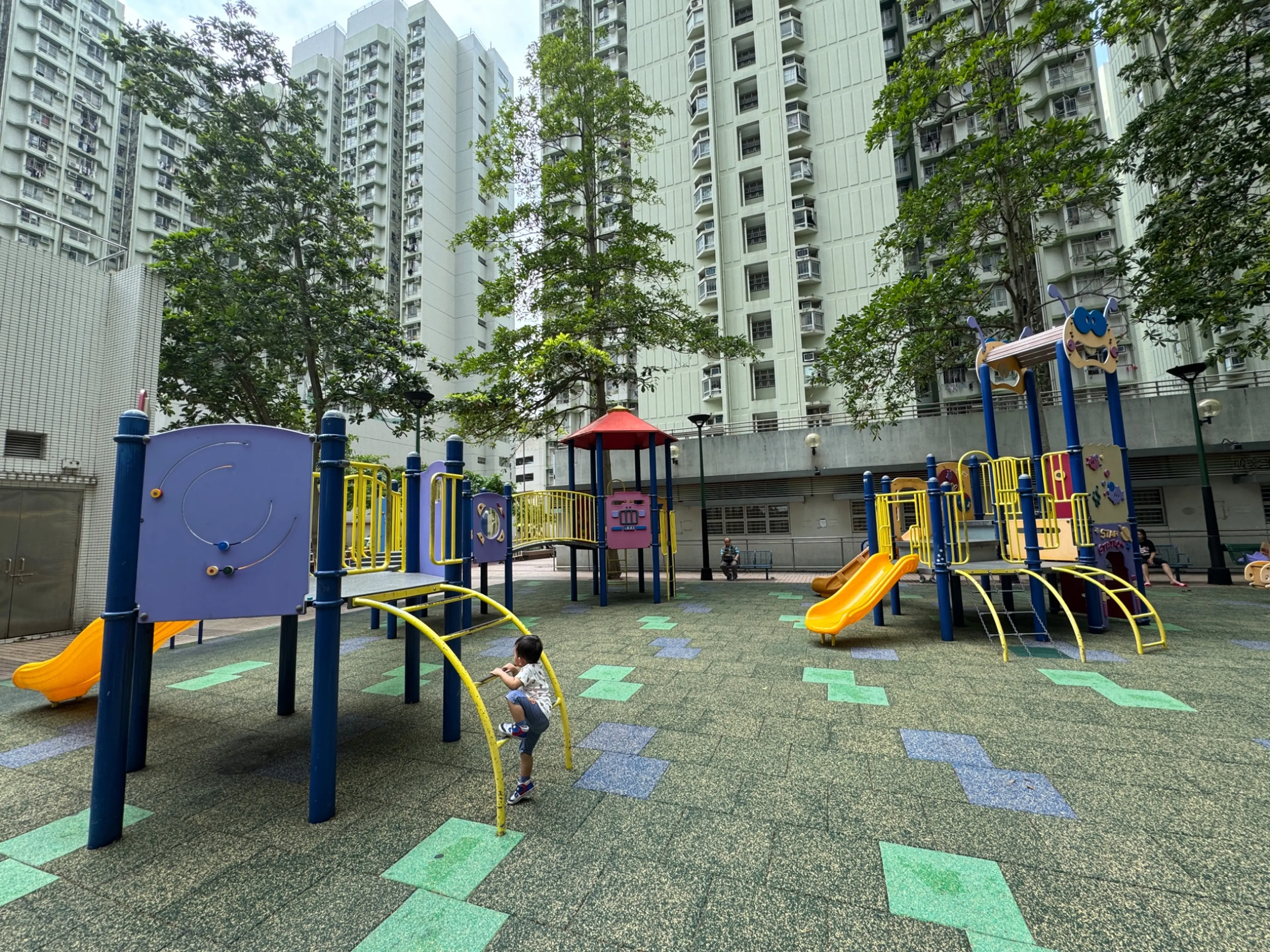 梨木樹邨兒童遊樂場