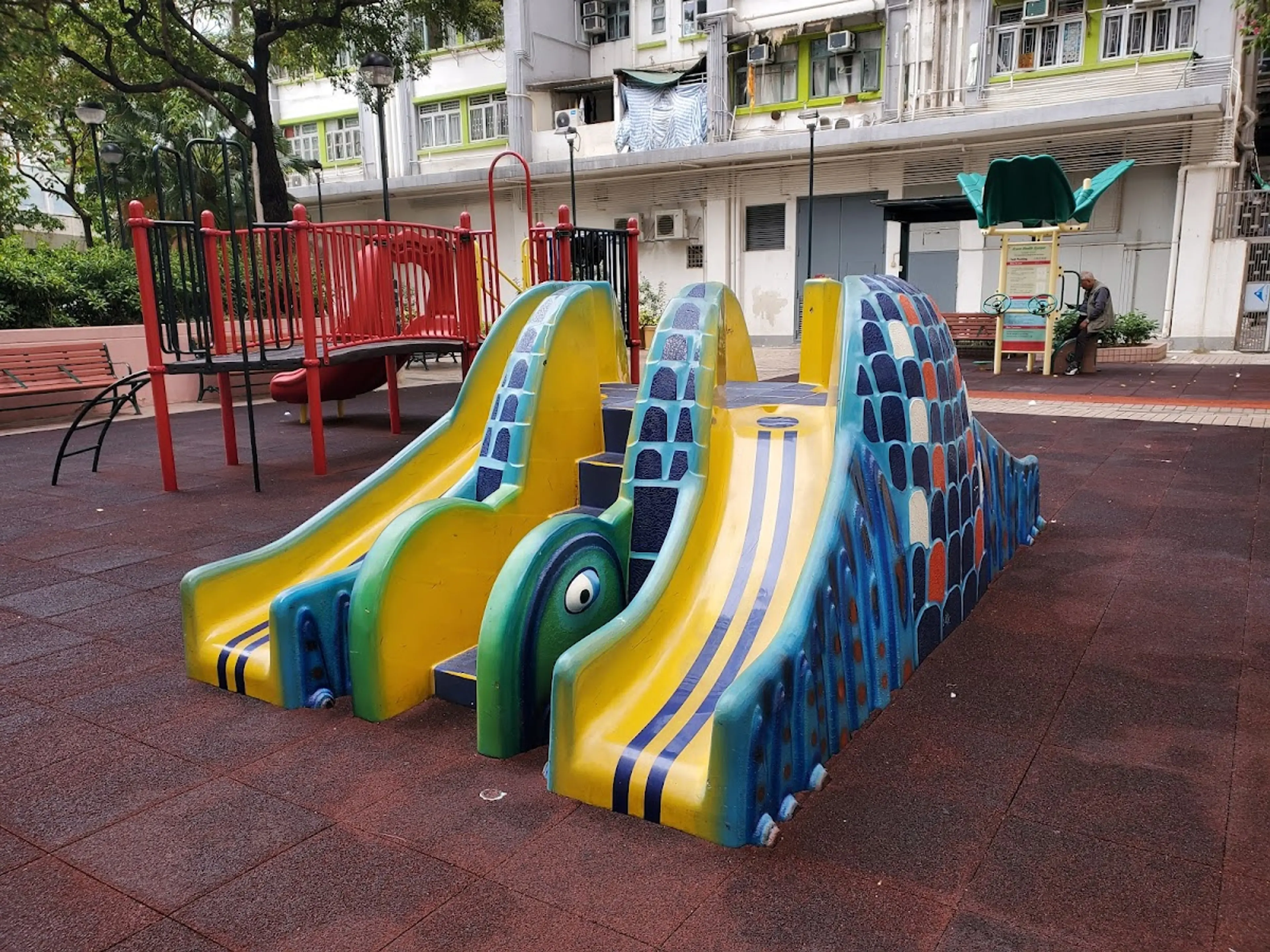 渡船街遊樂場 (1/2)