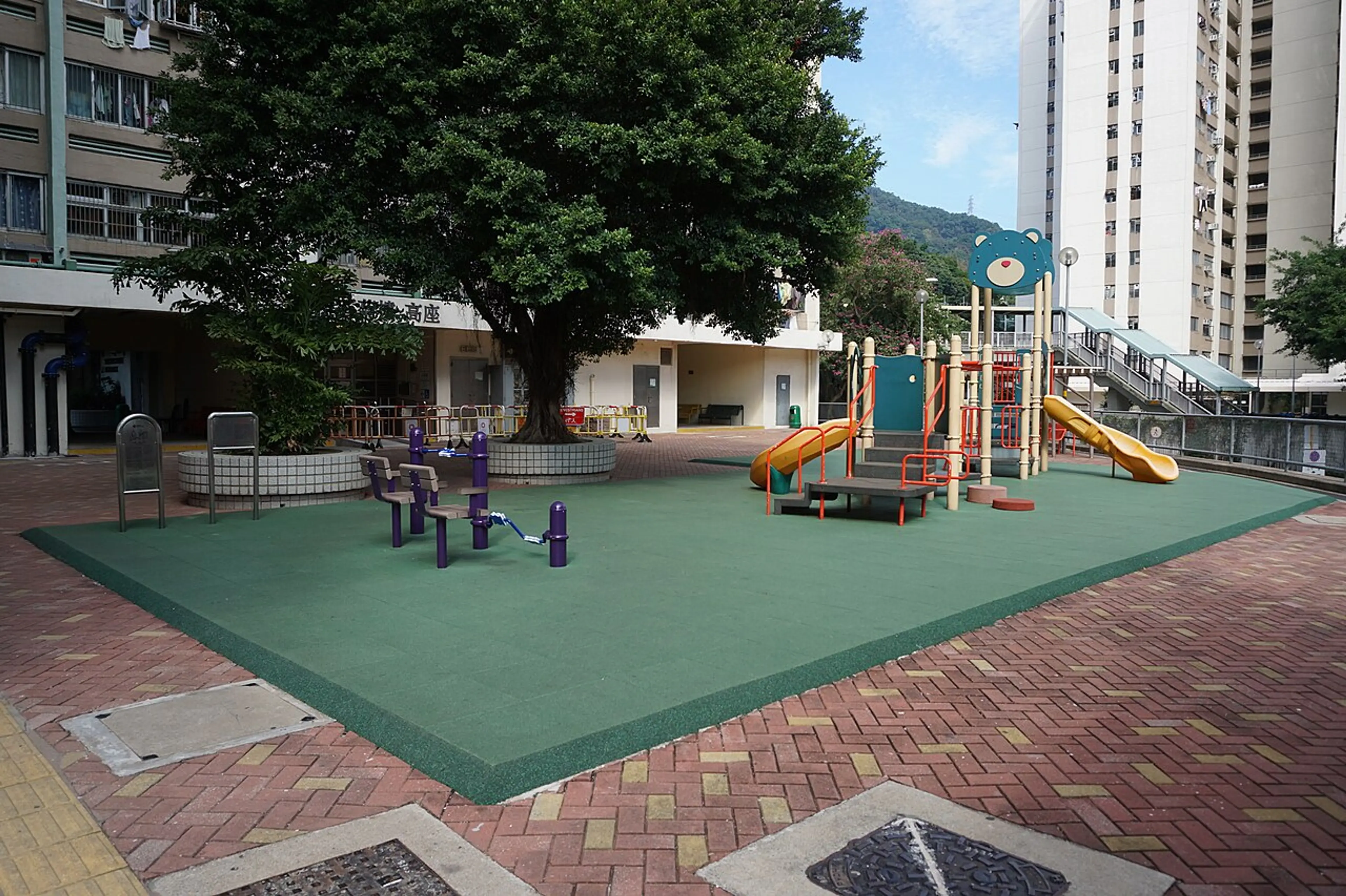 石圍角邨遊樂場