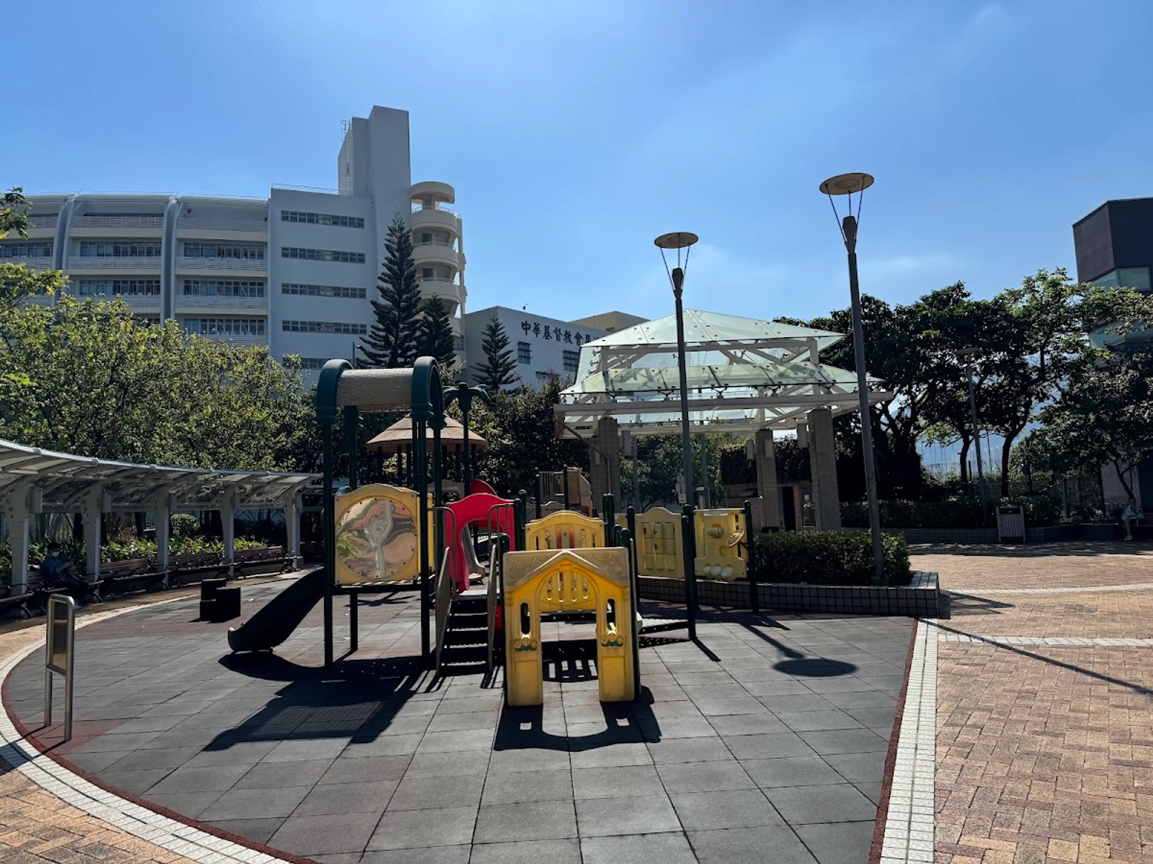 油塘道遊樂場