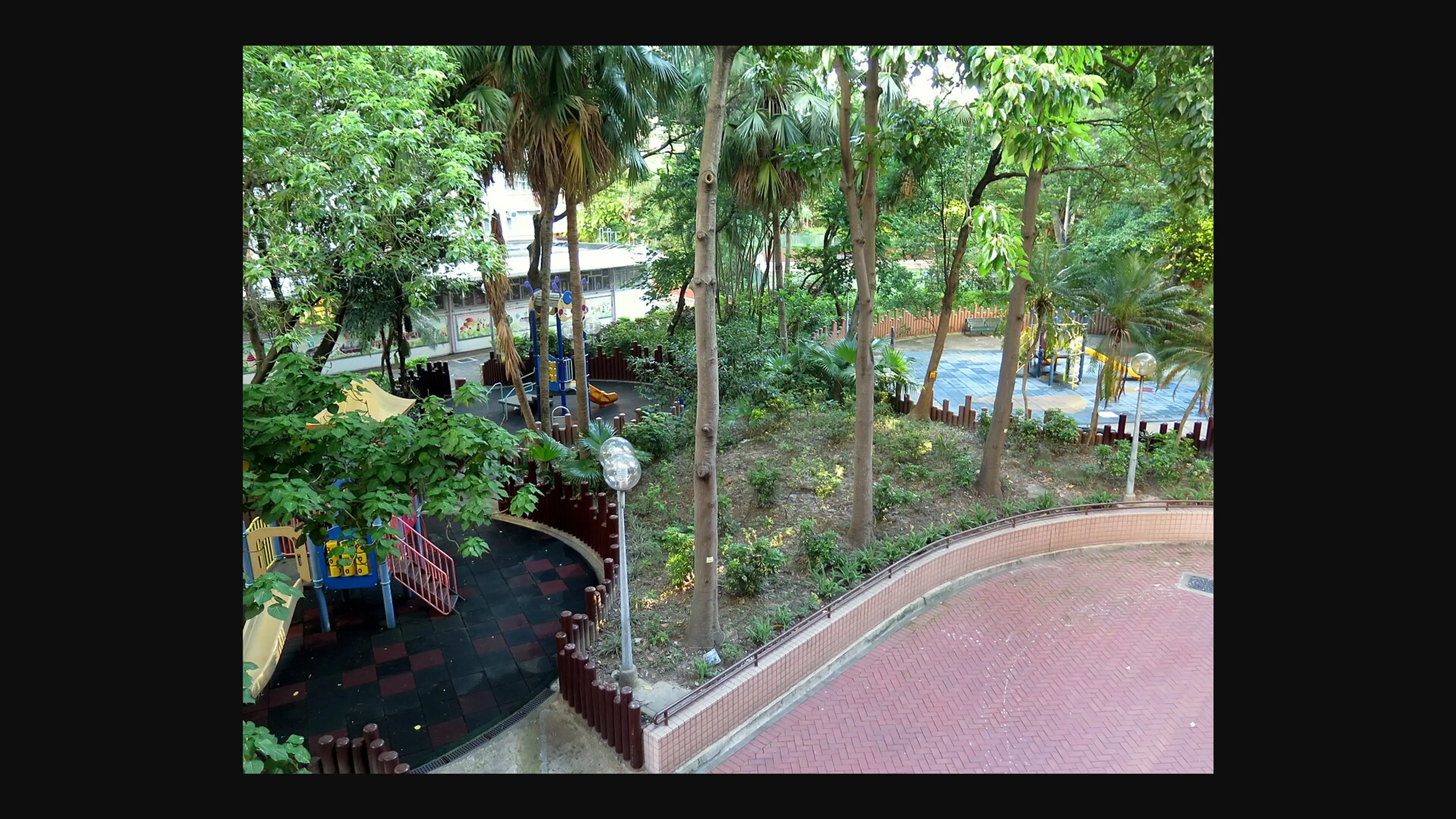 彩園邨遊樂場