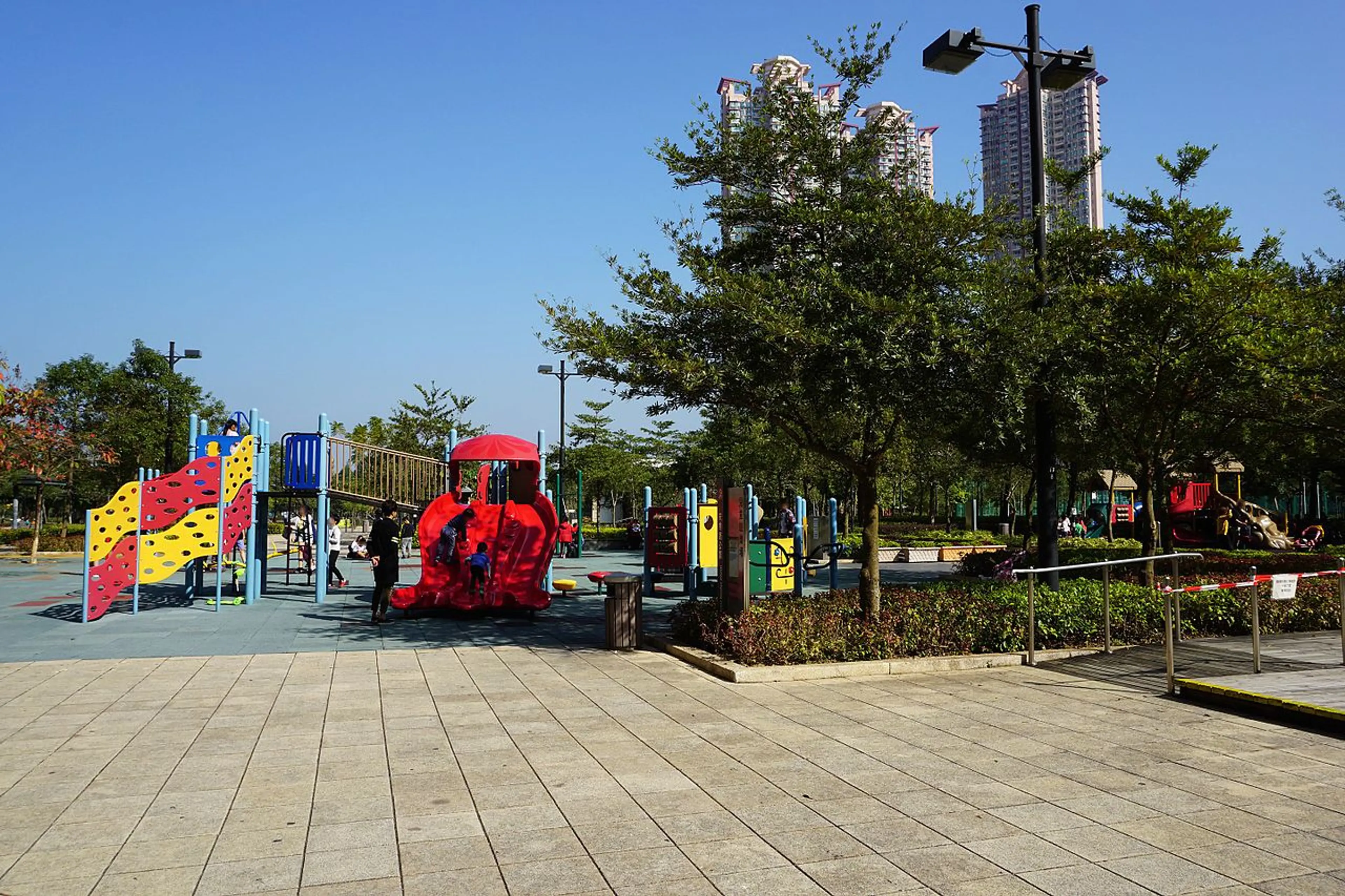 天水圍天秀路遊樂場