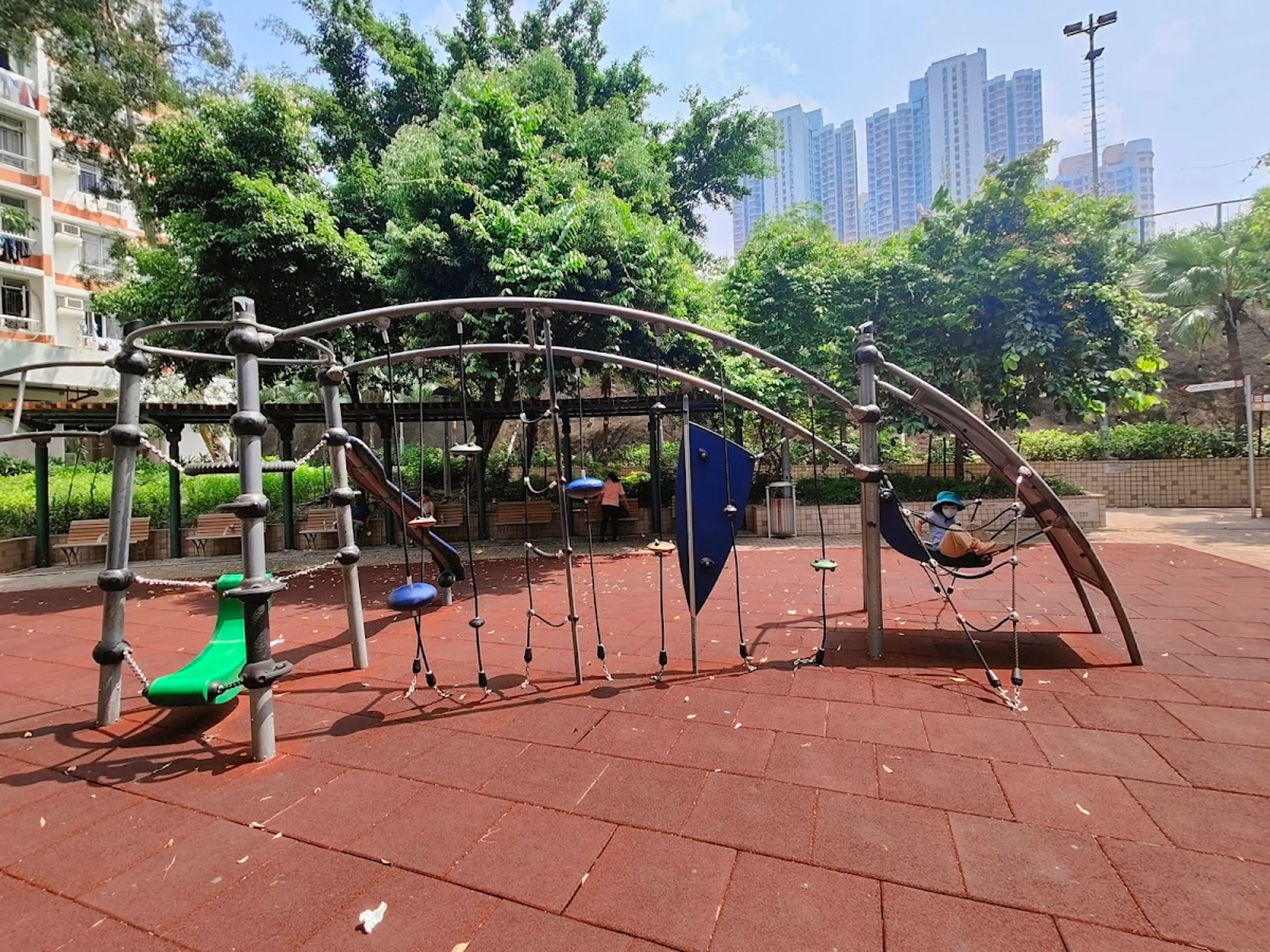 石硤尾邨遊樂場 (1/5)