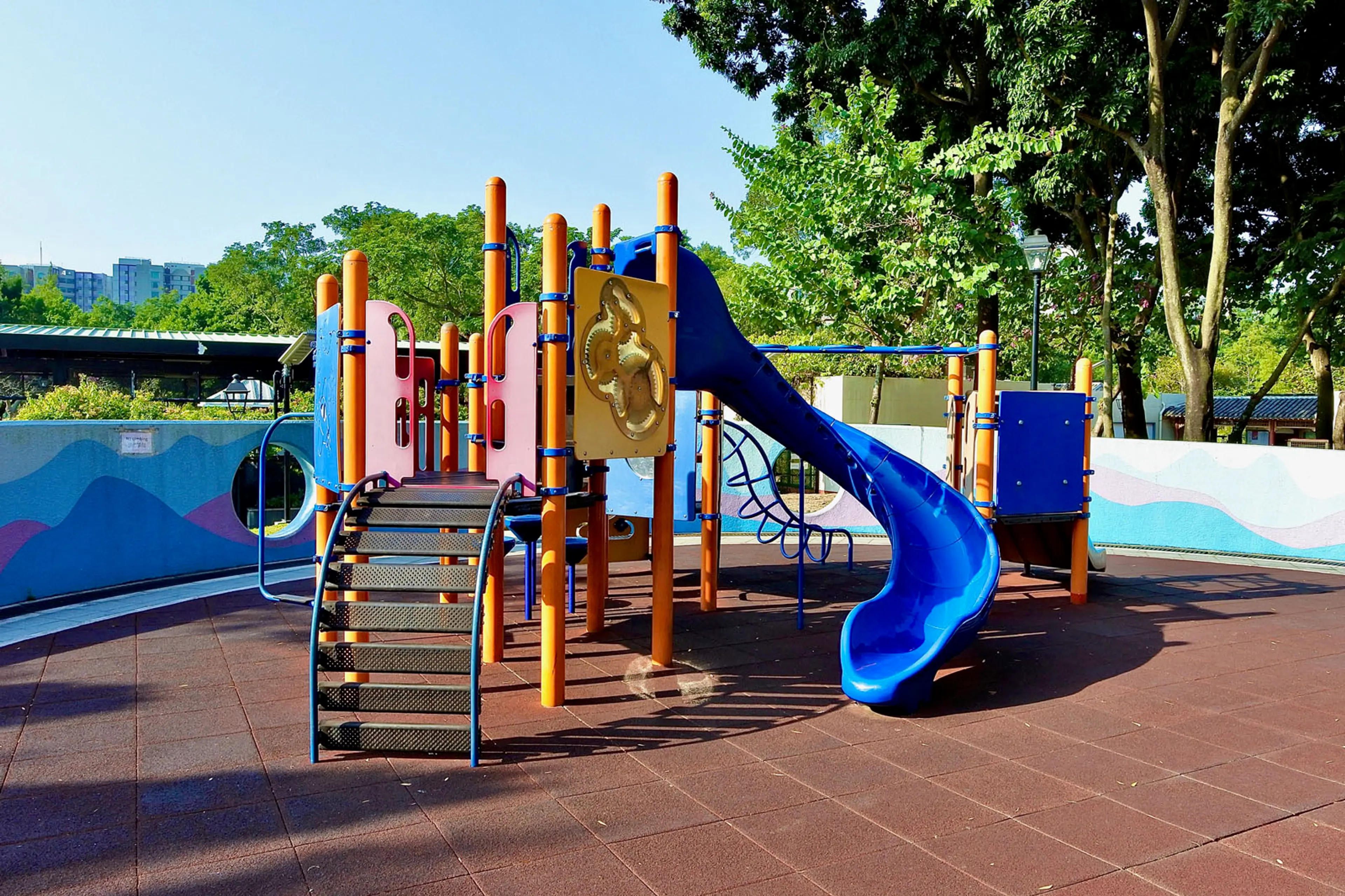 北區公園兒童遊樂場