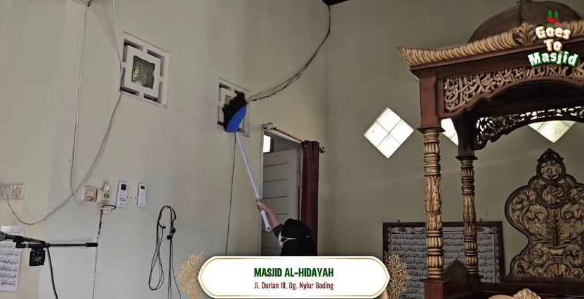 GOES TO MASJID - foto galeri 6