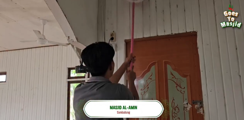 GOES TO MASJID - foto galeri 4
