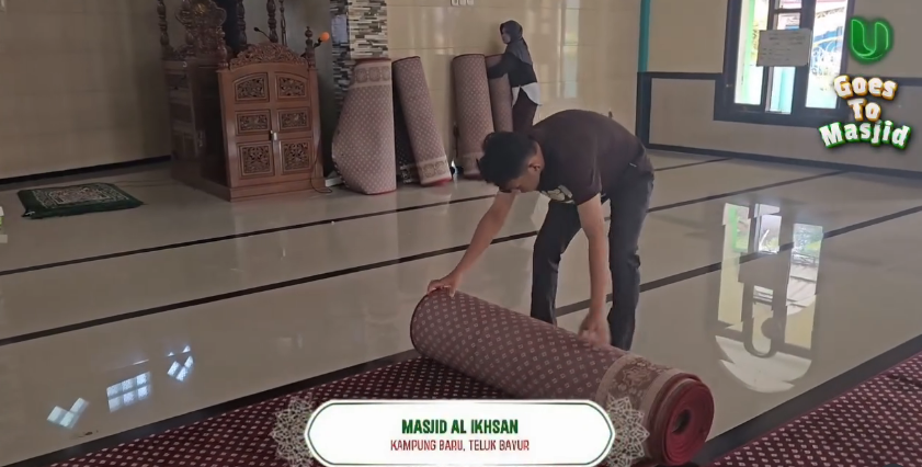 GOES TO MASJID - foto galeri 2