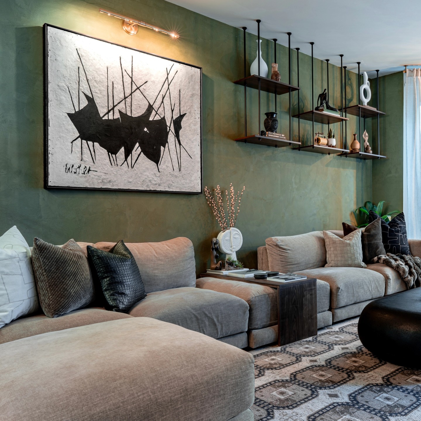 ORGANIC square living room