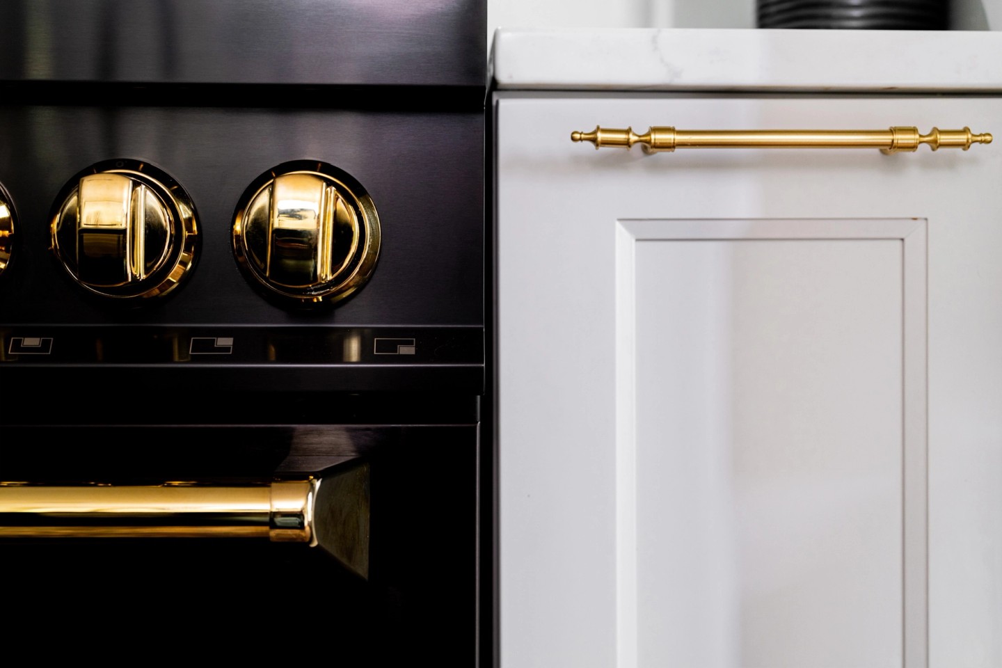 GOTH landscape, white and black contrast