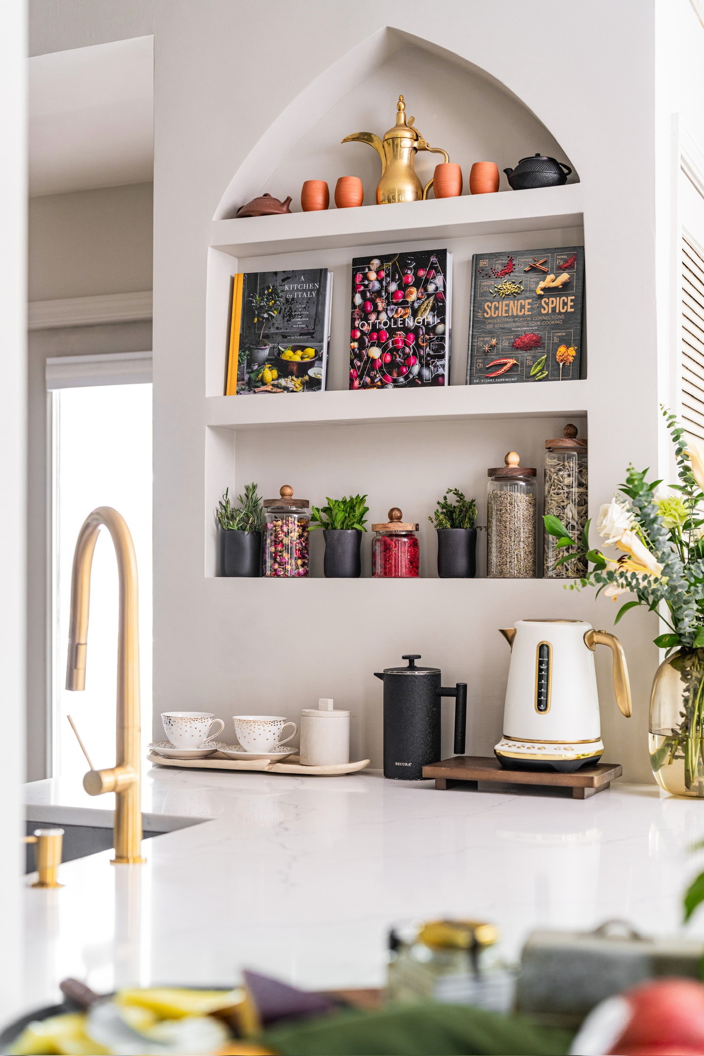 GOTH portriat, island with nook in background