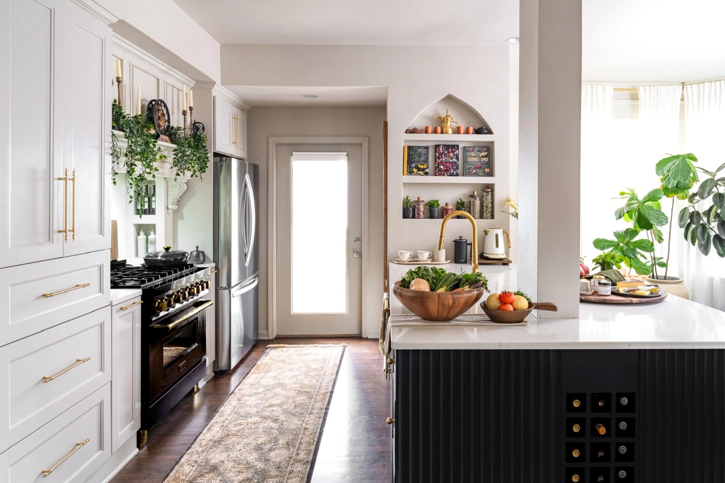 GOTH landscape, galley centered