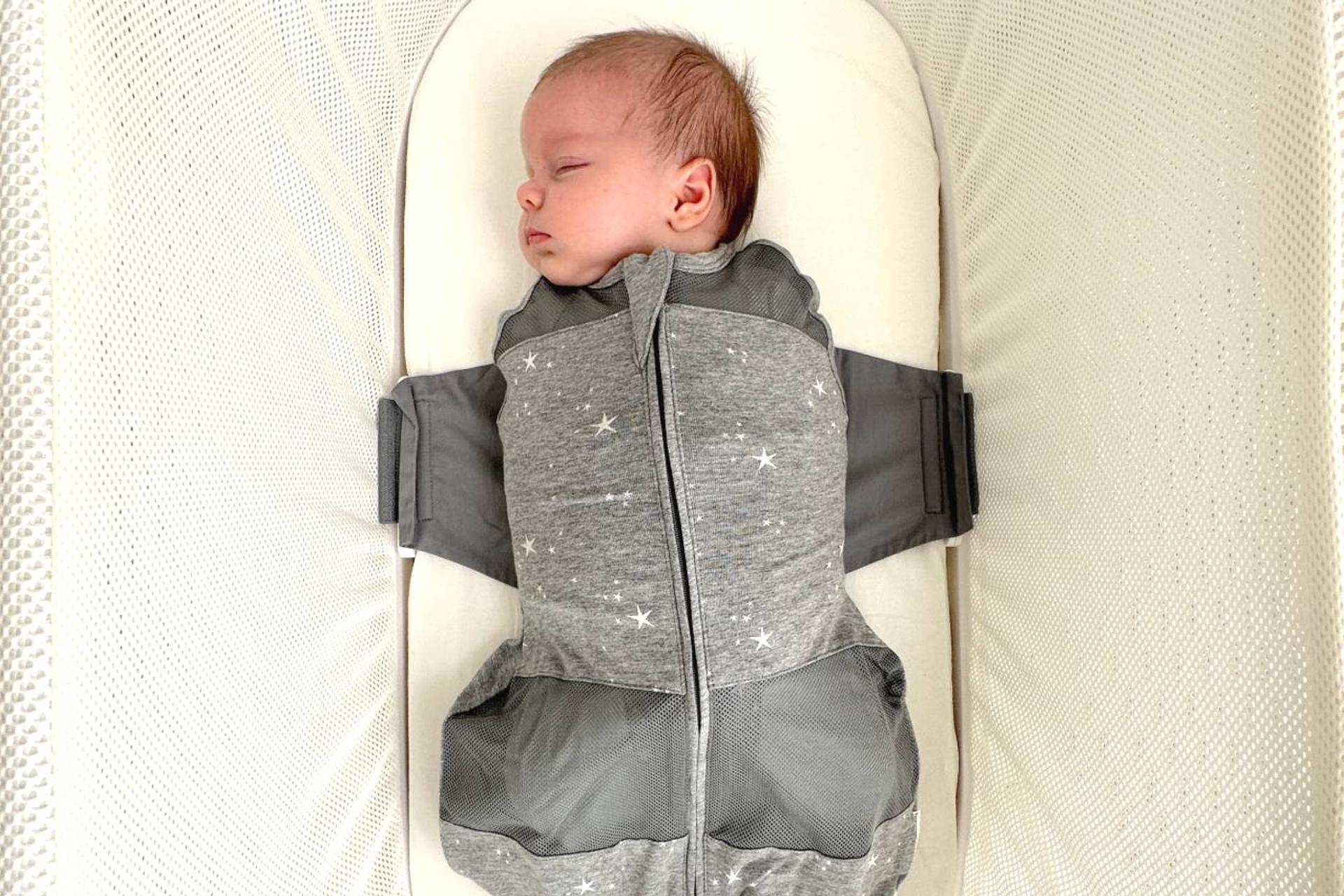 baby napping in SNOO