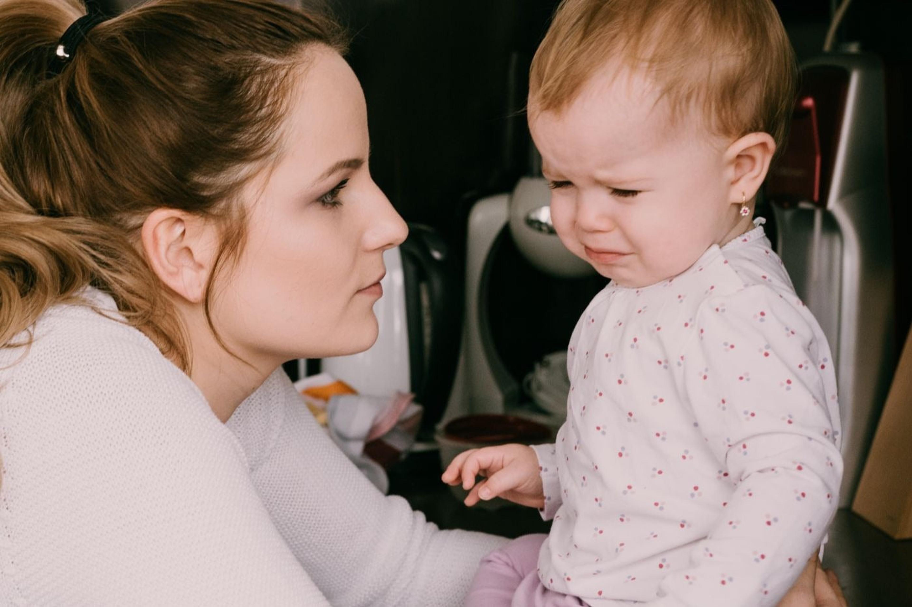 upset-toddler-and-mom