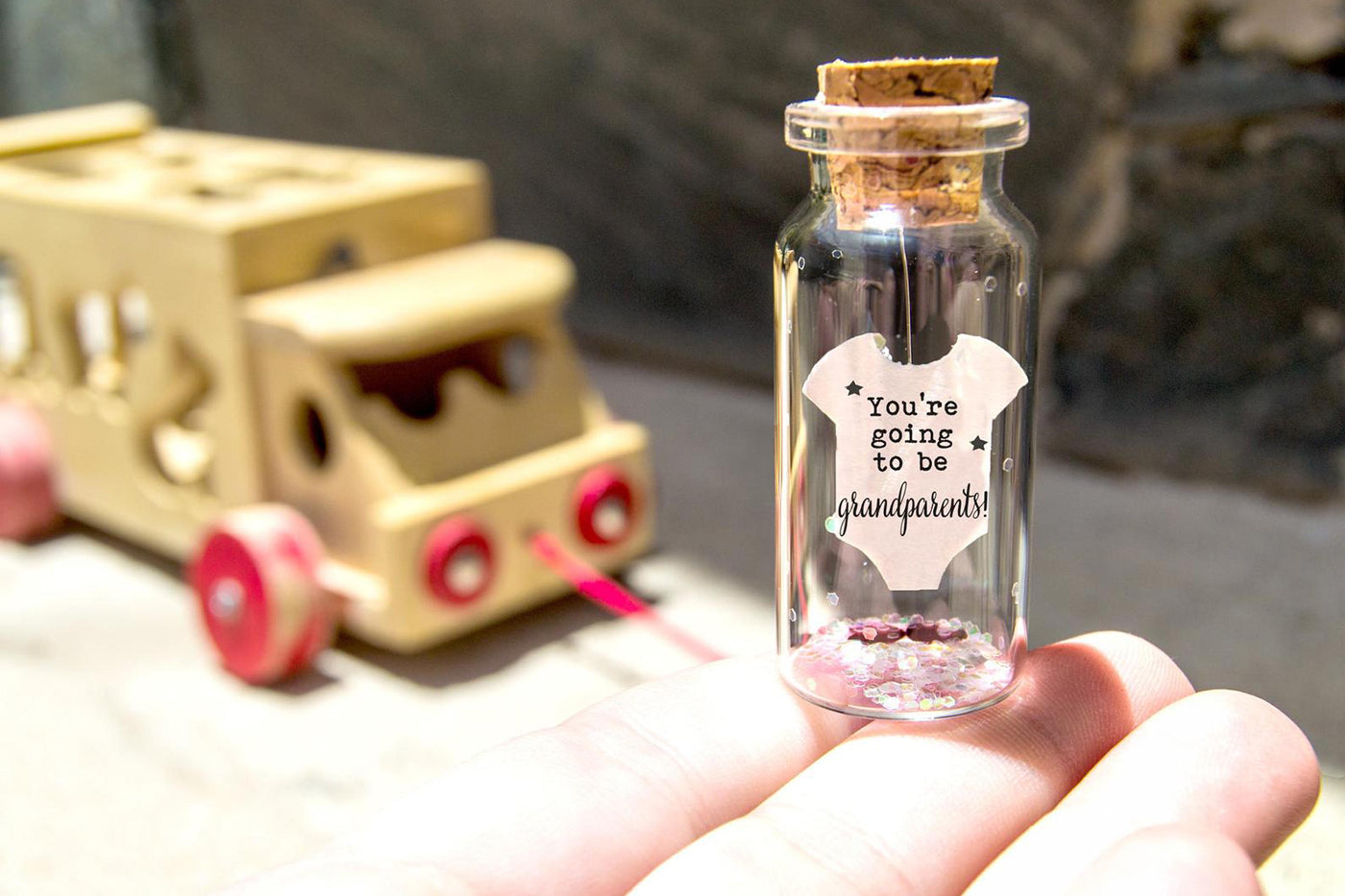 pregnancy-announcement-parents-grandparents