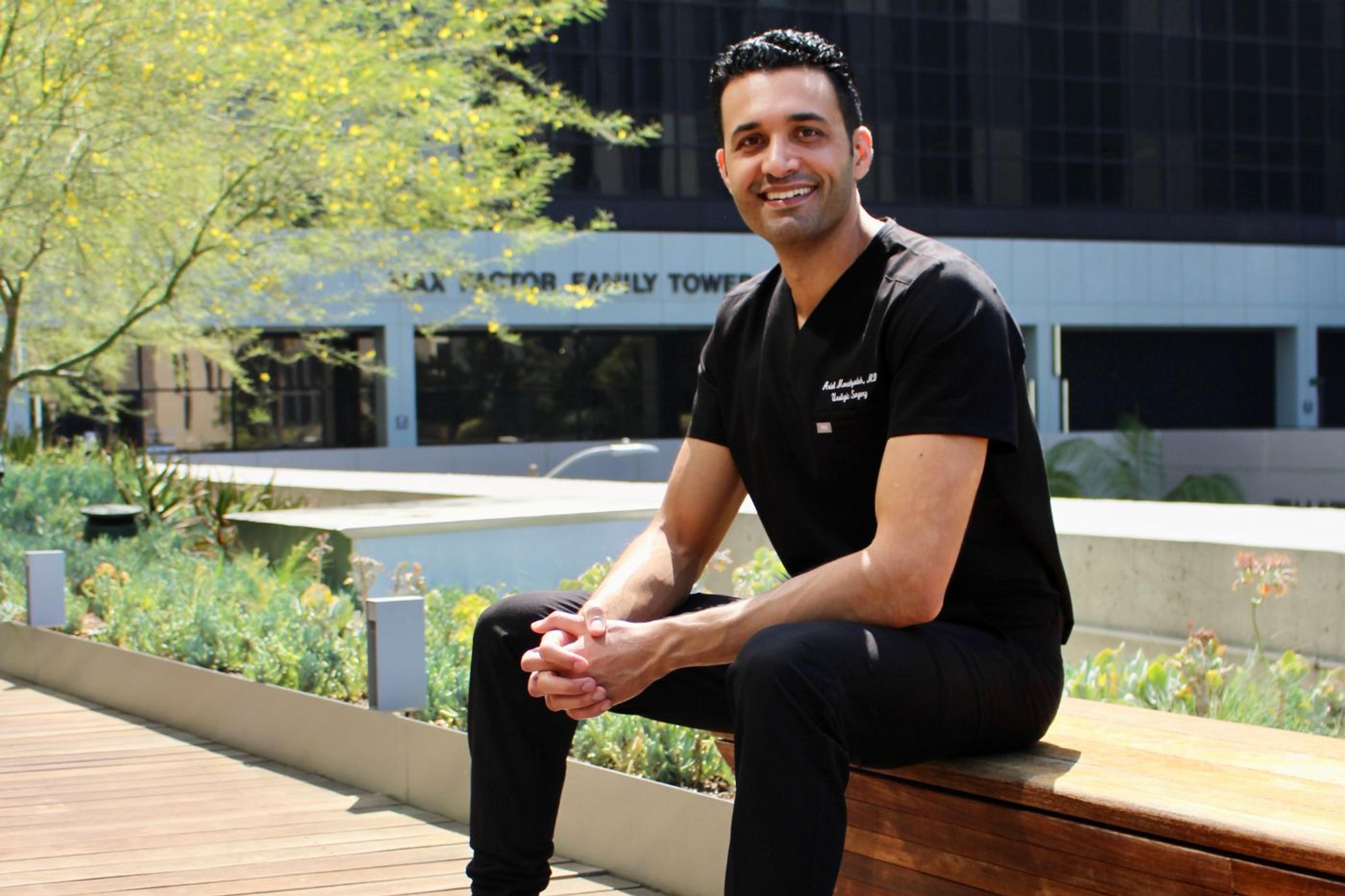 Dr. Ariel Moradzadeh