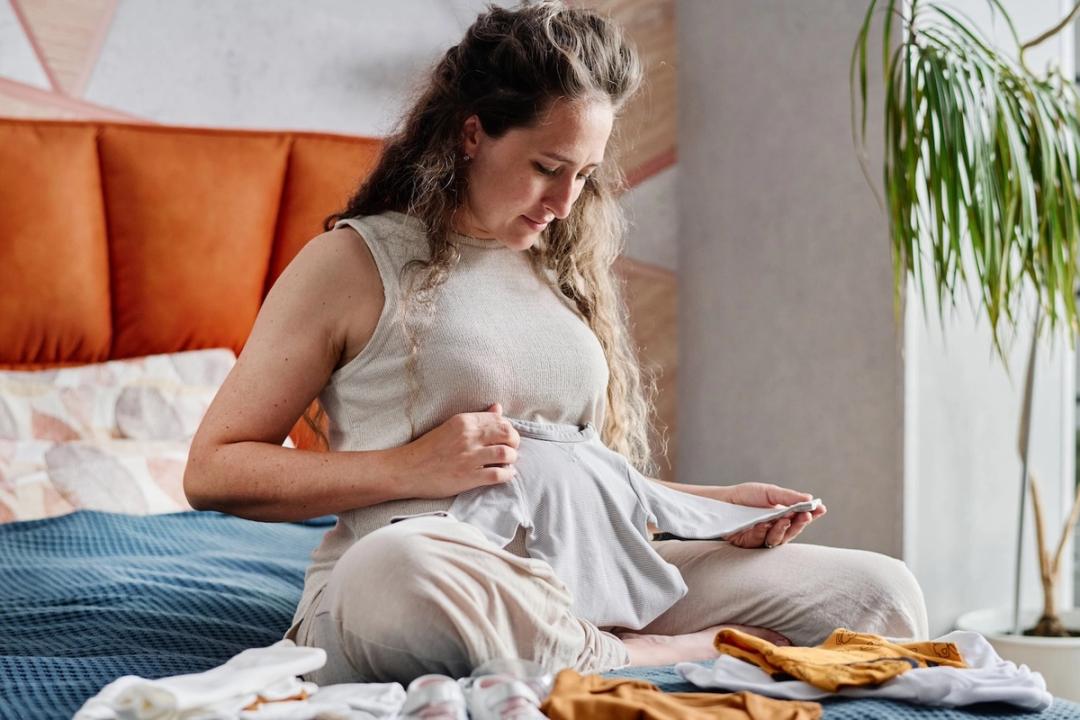 Nesting in Pregnancy: What It Means and When It Starts