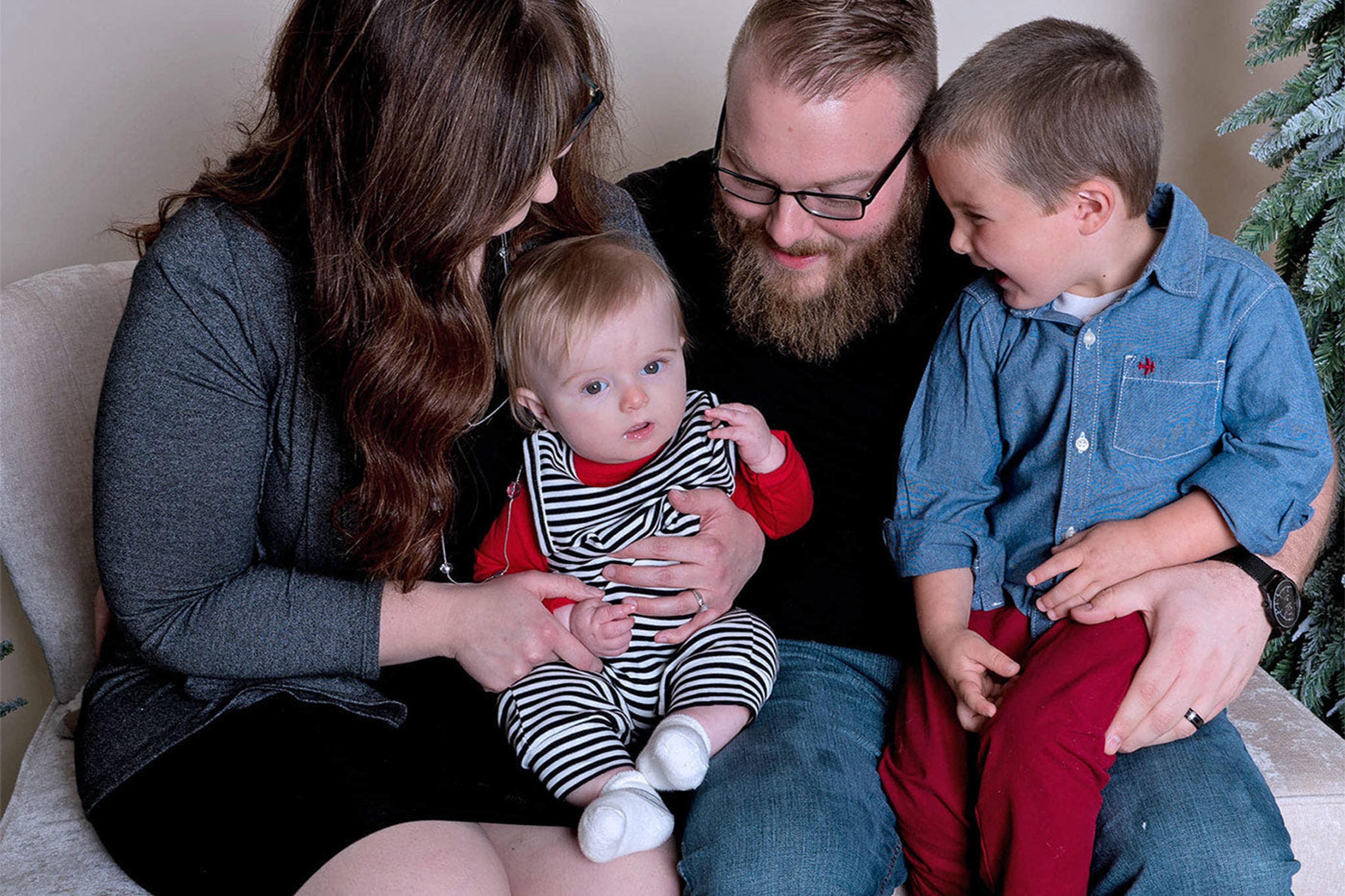 snoo parent working 2 jobs