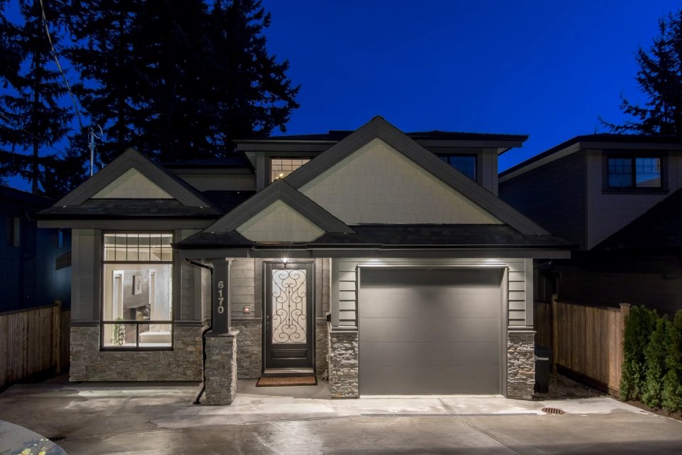 Portland Street — Burnaby — Photography